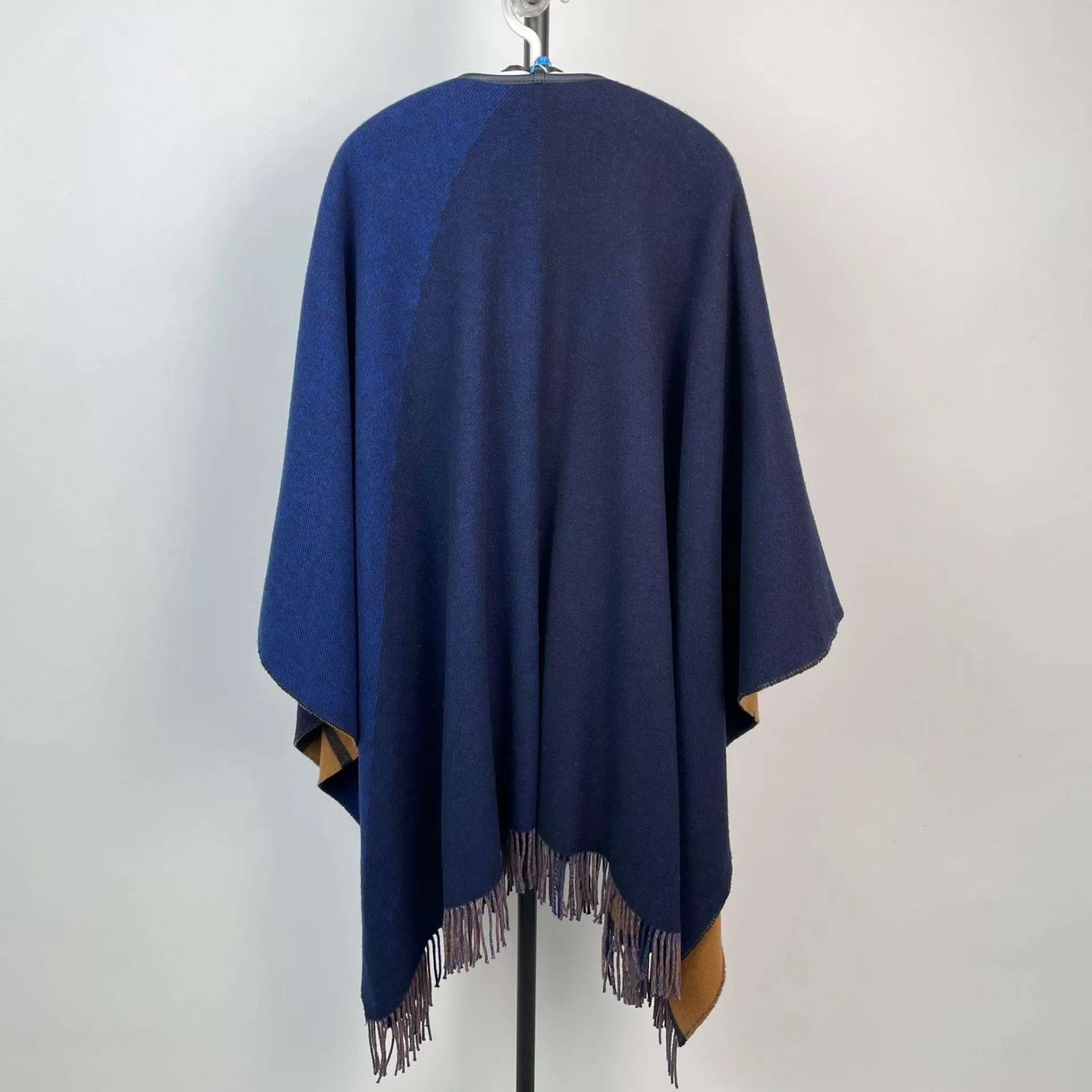Hermes Hermès 95 New Wool Colorblock Cloak 170/144 Size ONE SIZE - 2 Thumbnail