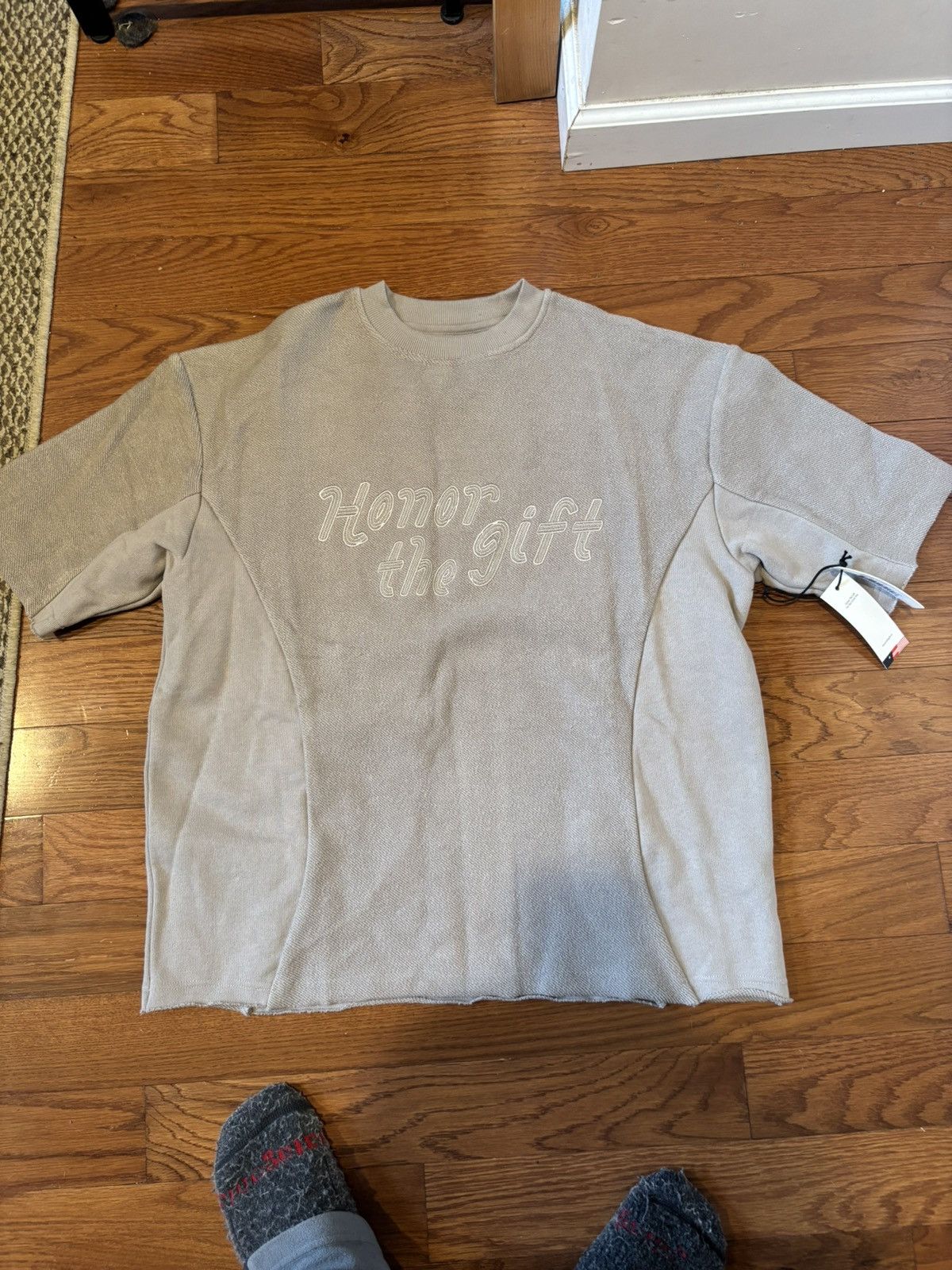 Honor the Gift Grey short sleeve sweater Size US M / EU 48-50 / 2 - 5 Thumbnail