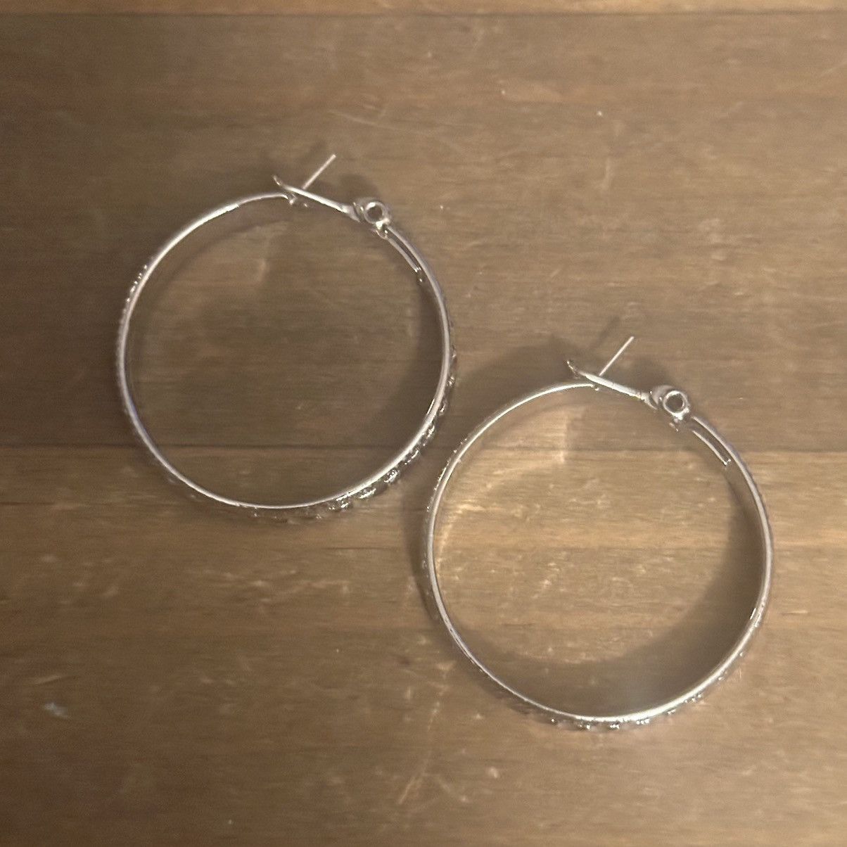 Monet Monet silver tone chunky hoop earrings Size ONE SIZE - 6 Thumbnail