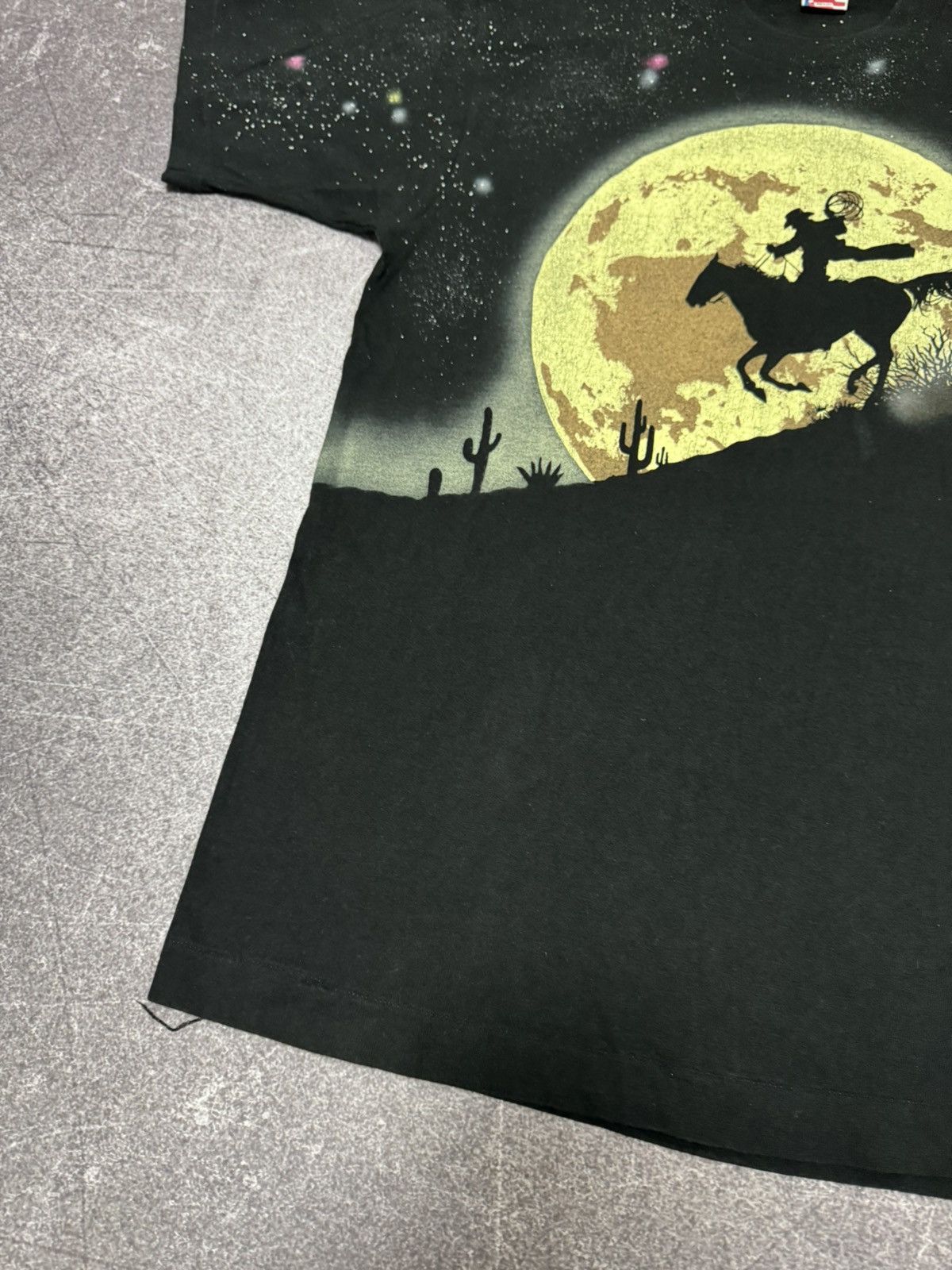 Vintage Vintage Space Cowboy Moon Over Print T Shirt Graphic Print Size US L / EU 52-54 / 3 - 5 Thumbnail
