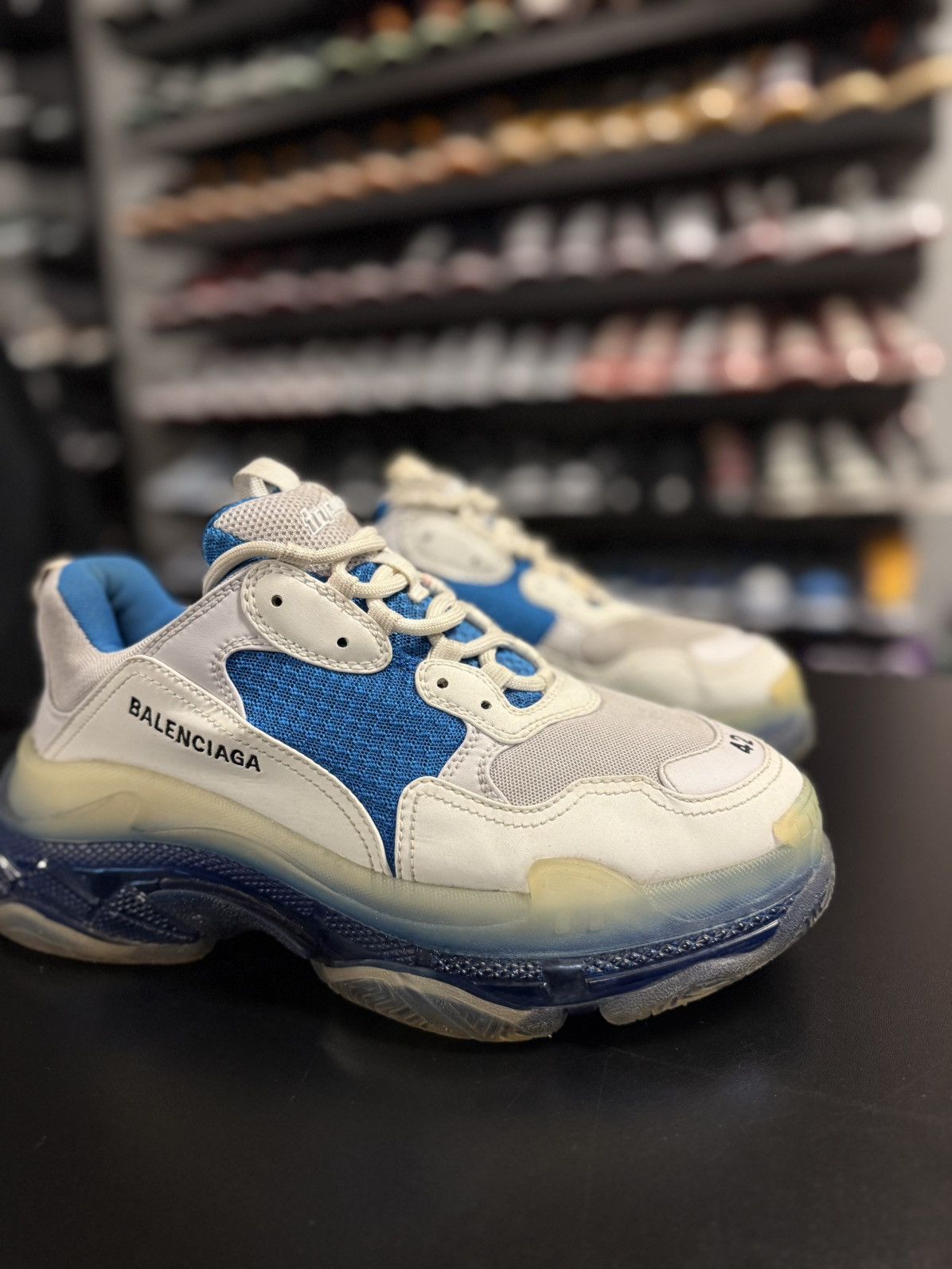 Balenciaga Balenciaga Triple S Sneakers Size 42EU/9US Clean Condition 🧼 Size US 9 / EU 42 - 2 Thumbnail