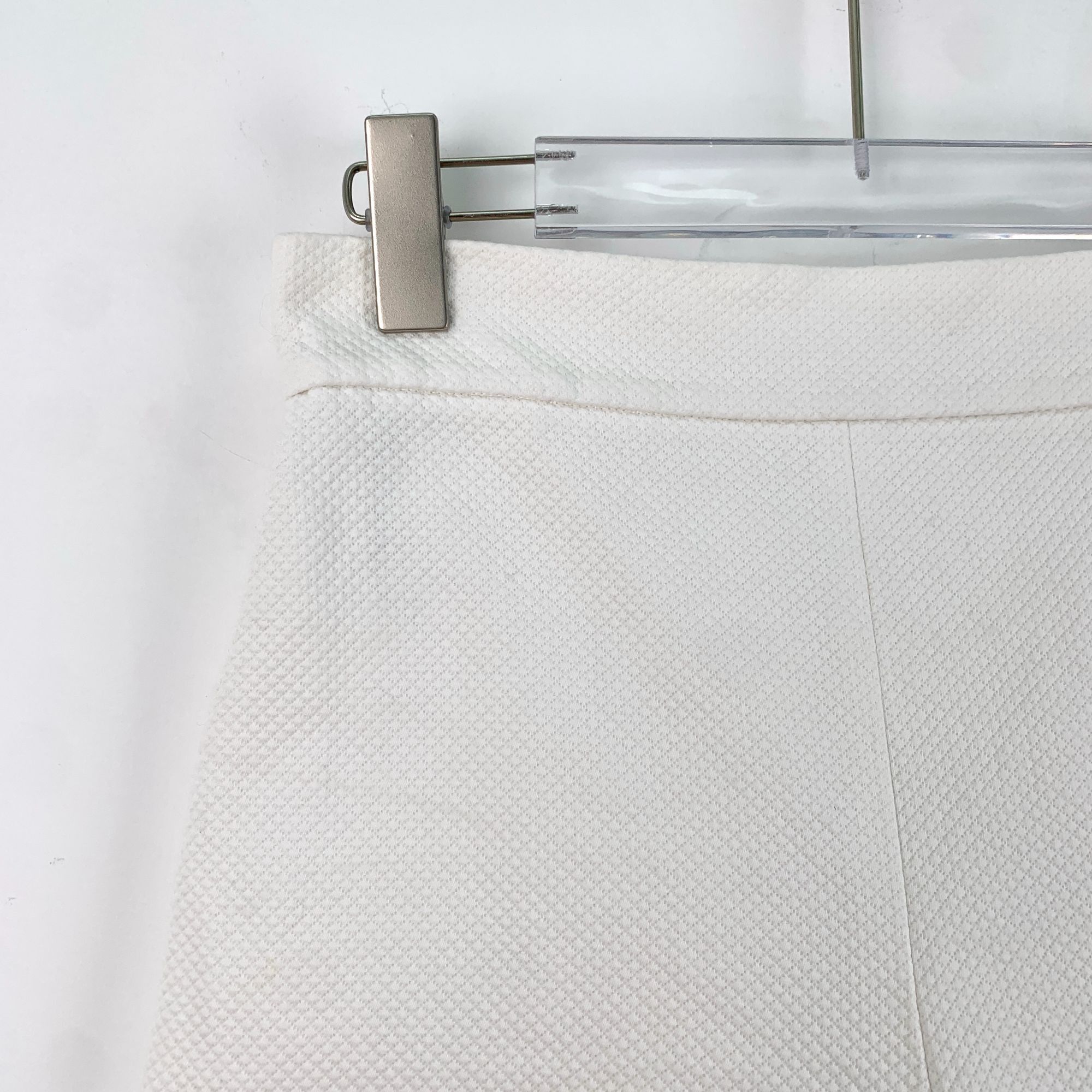 Dior Christian Dior White Textured Cotton High Waist Shorts Made Size 27" / US 4 / IT 40 - 5 Thumbnail