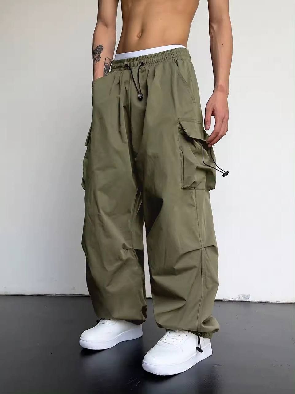 Vintage men's monochrome kargo pants y2k Size US 36 / EU 52 - 2 Thumbnail