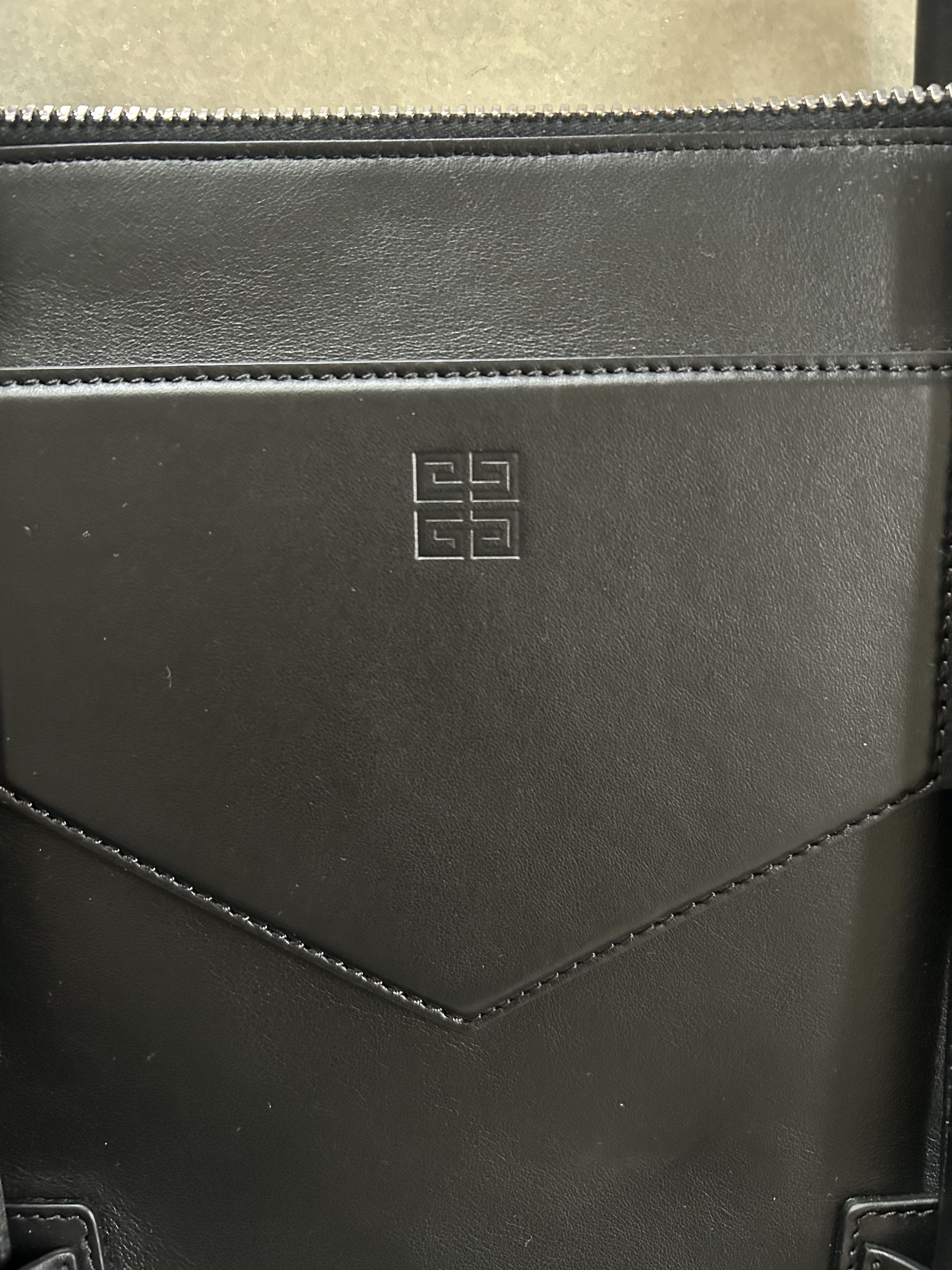 Givenchy Givenchy Black Medium Antigona Soft Lock Shoulder Bag Size ONE SIZE - 14 Thumbnail