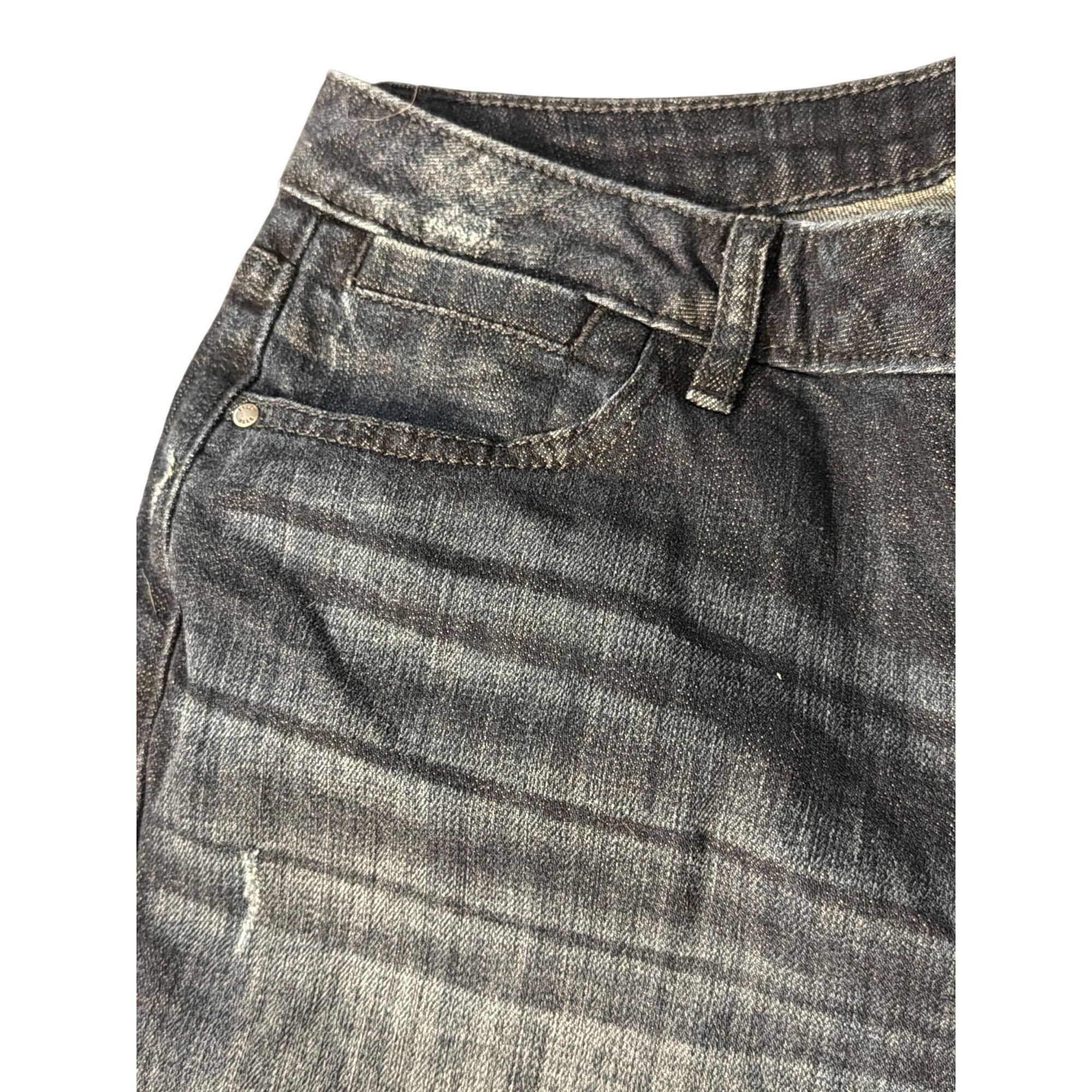 Other Elle Blue Jeans Denim Bermuda Shorts Cuffed Dark Wash Size 1 Size 32" / US 10 / IT 46 - 2 Thumbnail