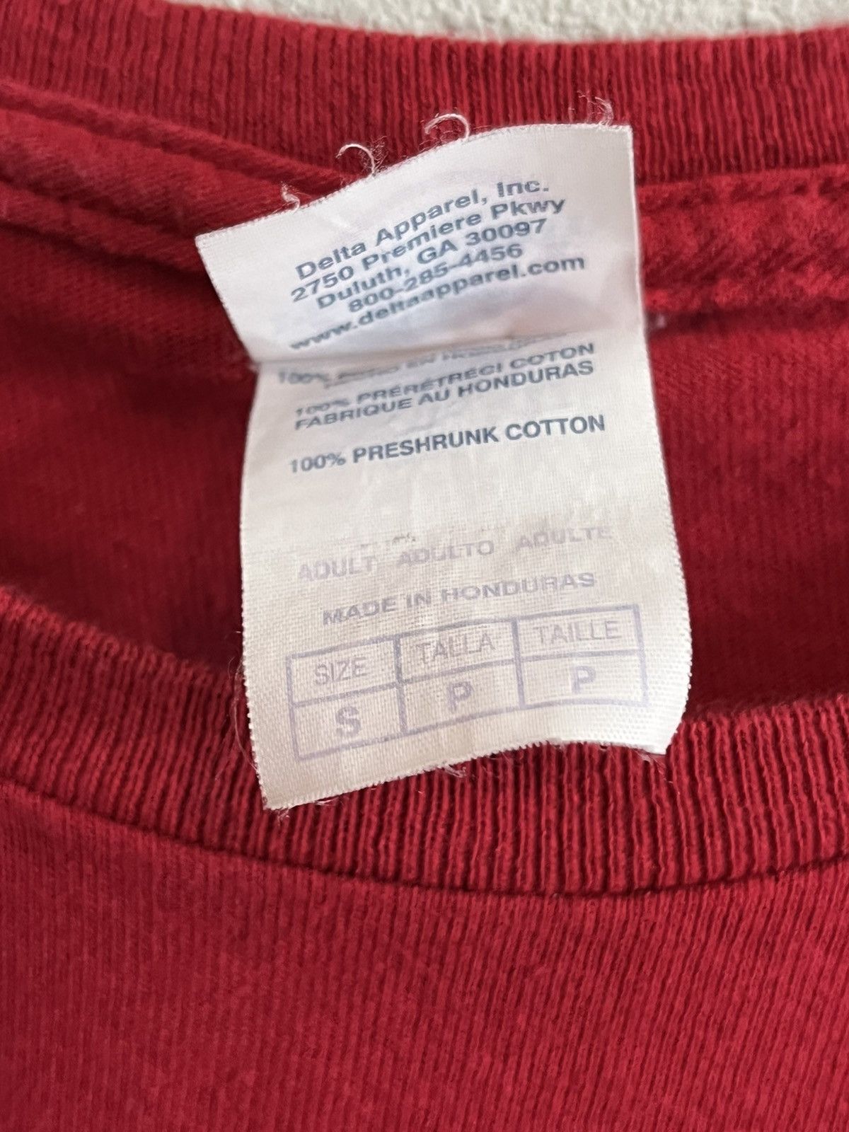 Vintage Crunch Fitness Graphic Tee Red Yellow Delta Tag (S) Size US S / EU 44-46 / 1 - 4 Thumbnail