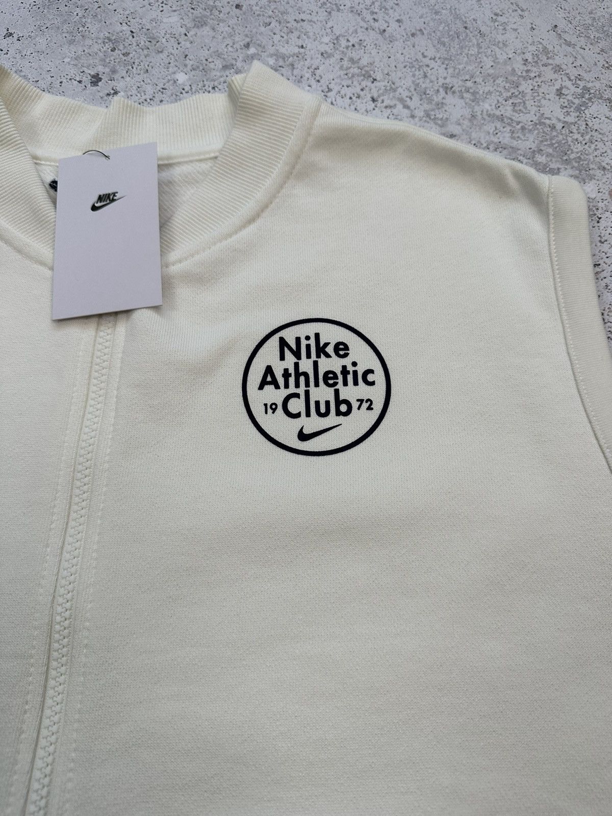 Jordan Brand × Nike Nike Sportswear Trend Fleece Athletic Club Gilet Men white Size US XL / EU 56 / 4 - 8 Thumbnail