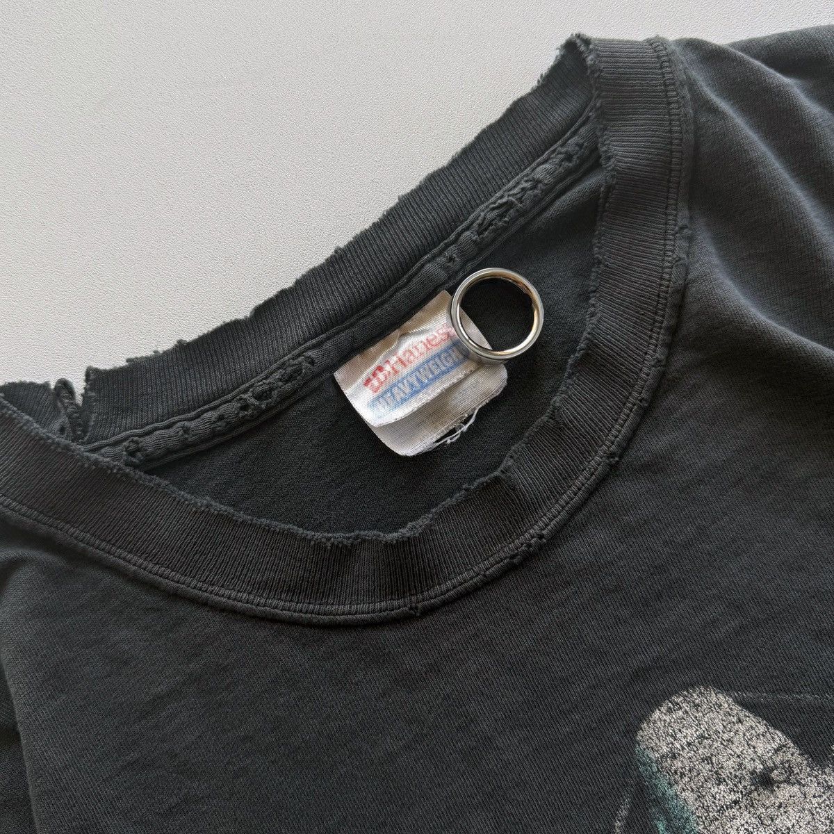 Vintage 2004 Vintage Halo 2 Legendary Logo Distressed Fader Tee Size US XL / EU 56 / 4 - 9 Thumbnail