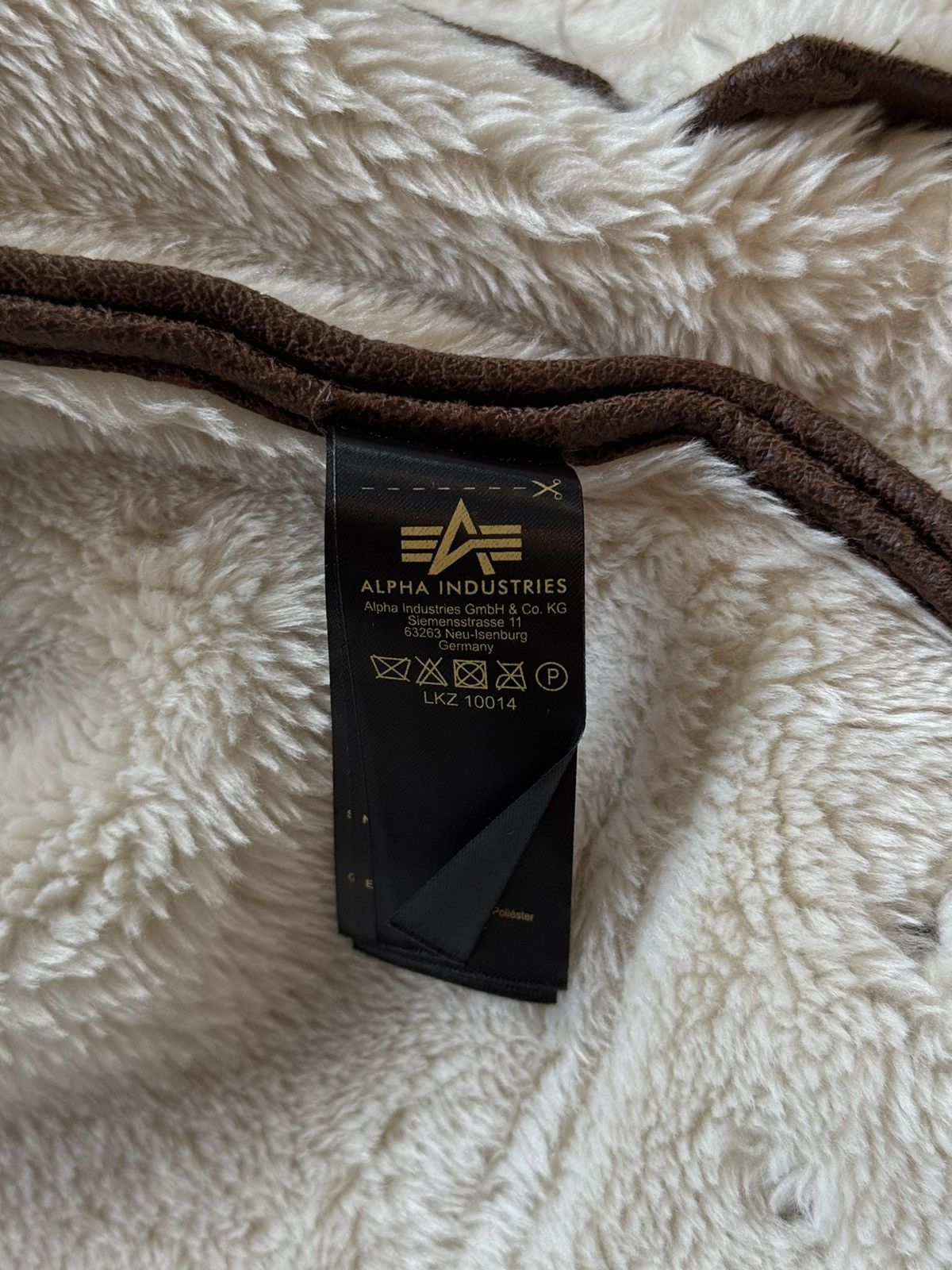 Alpha Industries × Designer Alpha Industries B3 army shearling eco-leather jacket Size US L / EU 52-54 / 3 - 8 Thumbnail