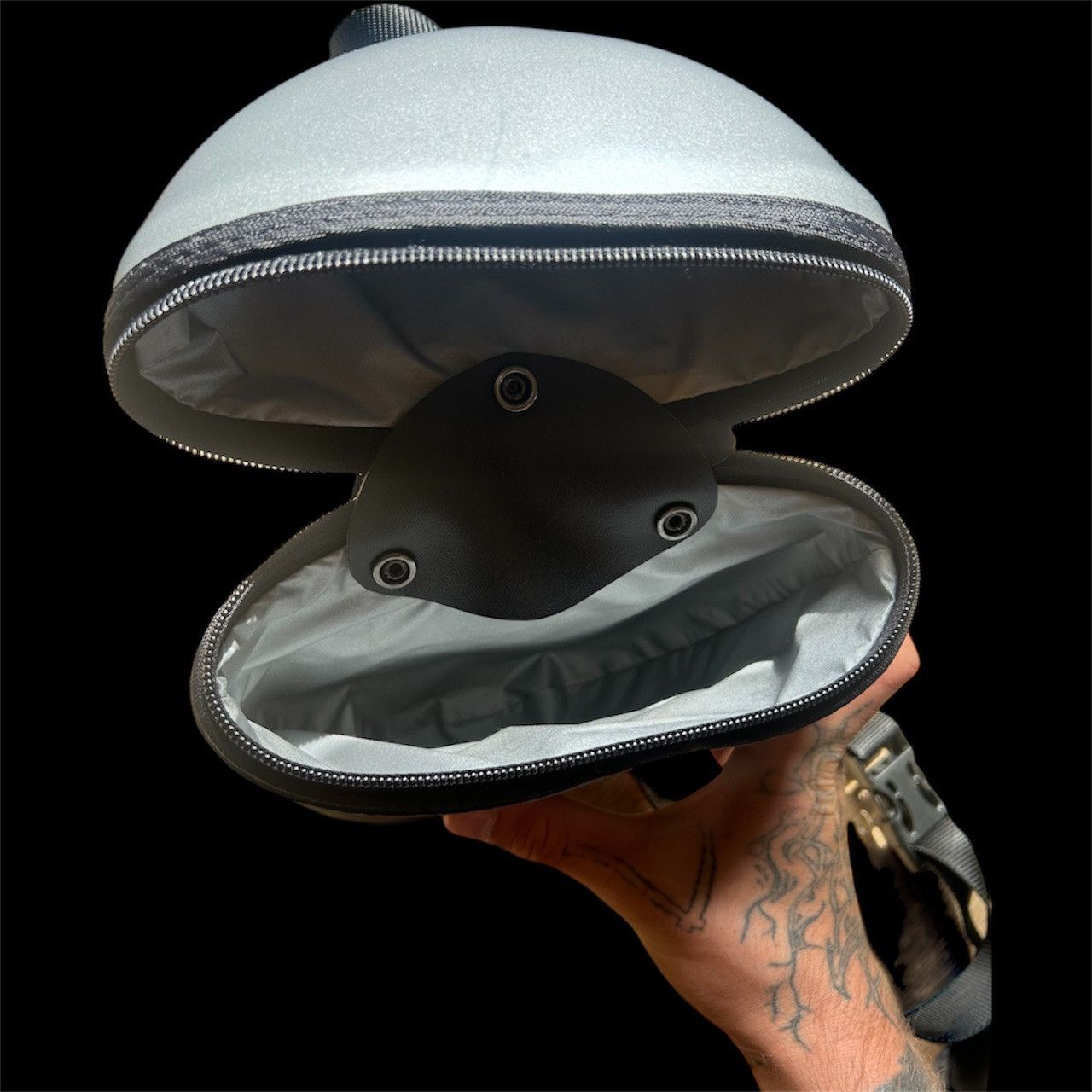 Craig Morrison craig morrison x inflate capsule bag Size ONE SIZE - 4 Thumbnail