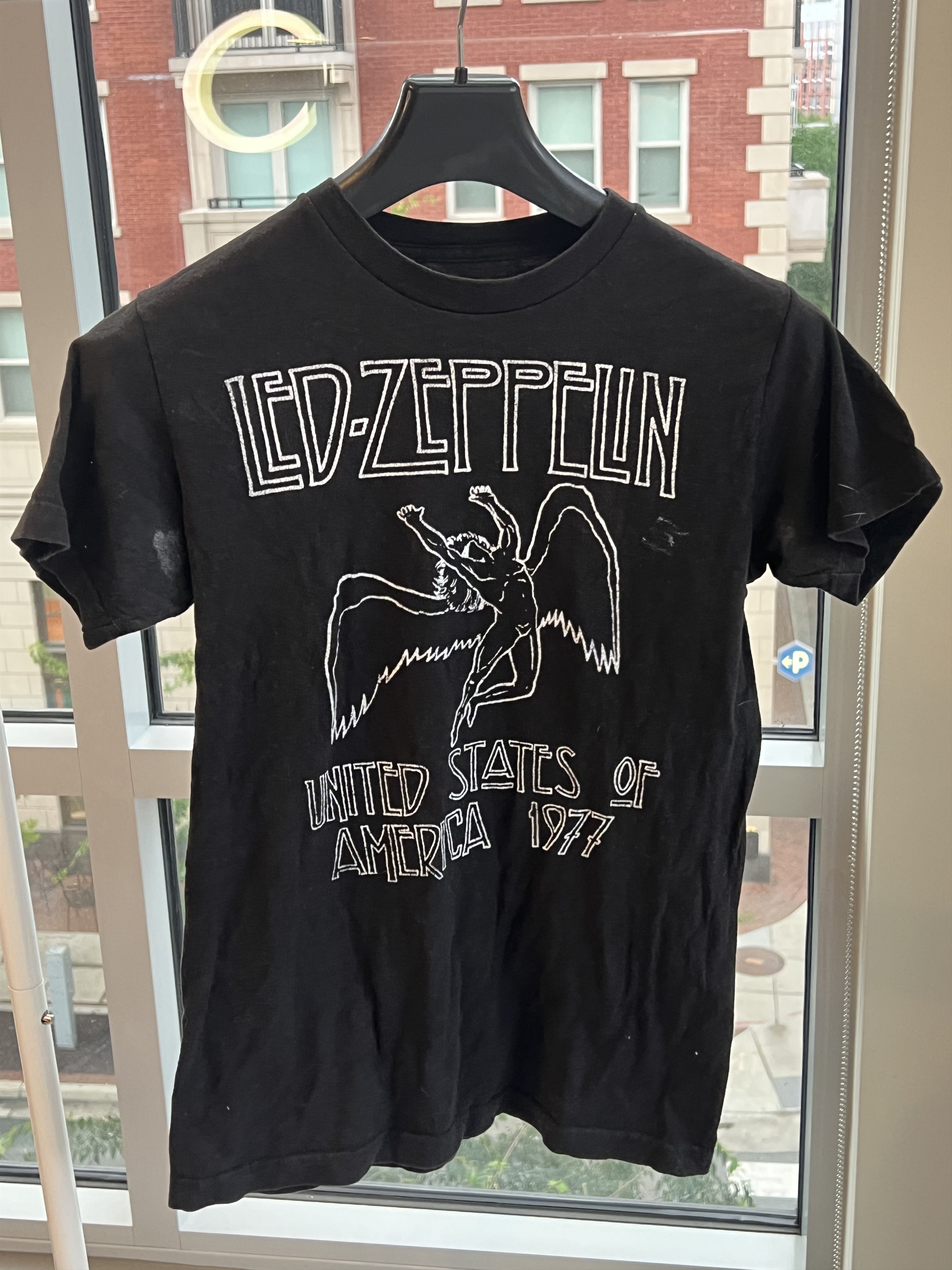 Led Zeppelin Led Zeppelin USA 1977 Tour Graphic Tee Black Cotton T-Shirt Size S / US 4 / IT 40 - 1 Thumbnail