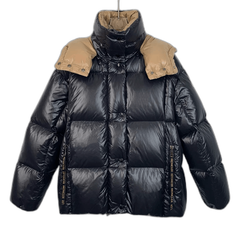 Moncler Moncler covered Parana series black logo sticker