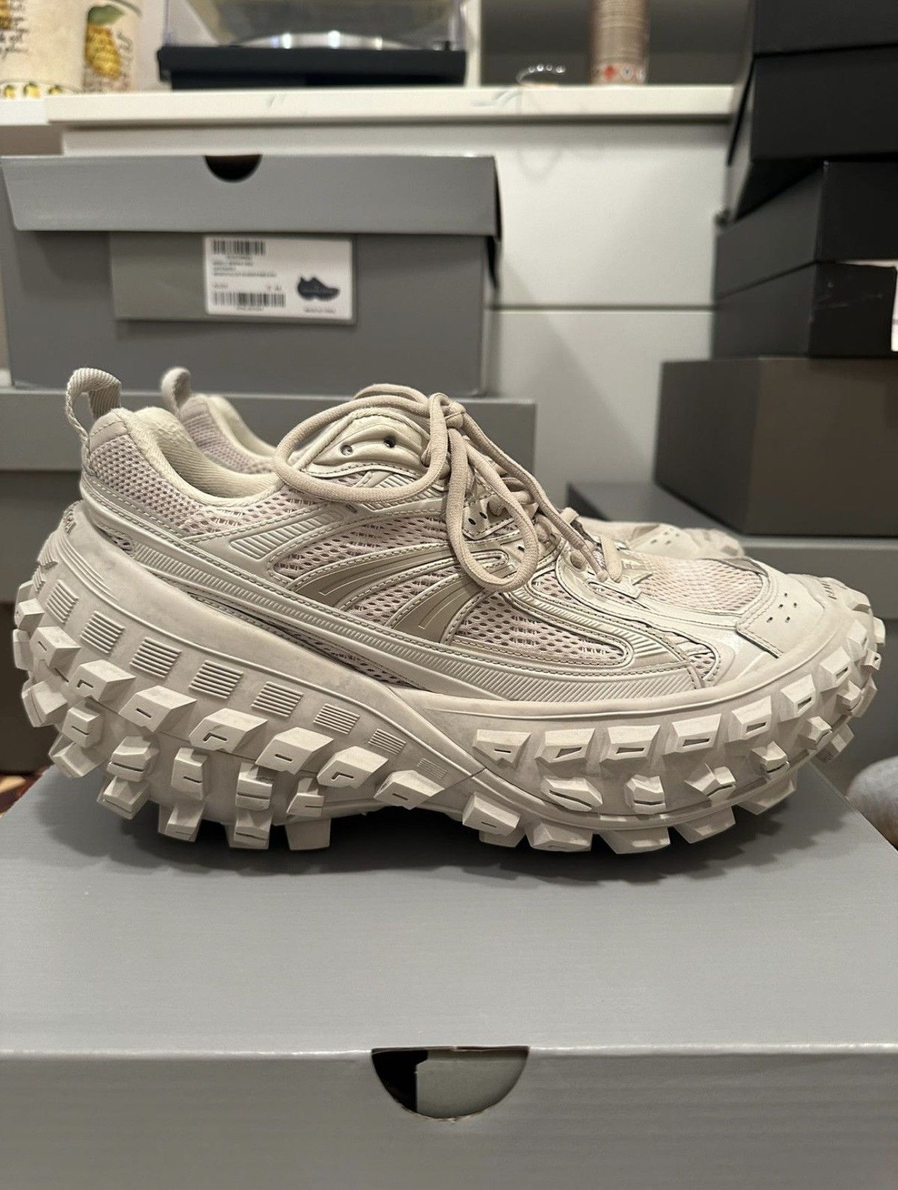 Balenciaga Balenciaga Beeige Defender Sneaker DSWT Sz.44 Size US 11 / EU 44 - 4 Thumbnail