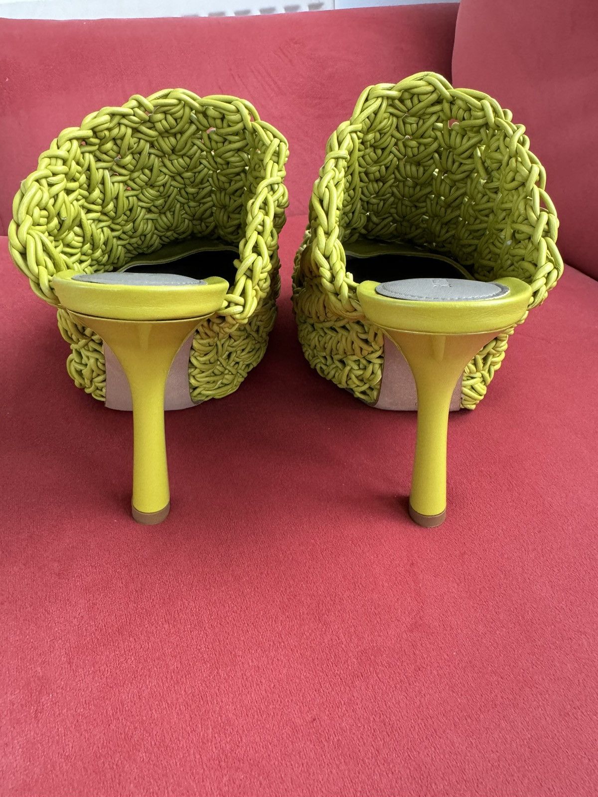 Bottega Veneta Bottega Veneta yellow macrame style, size 35.5 It Size US 5.5 / IT 35.5 - 13 Thumbnail