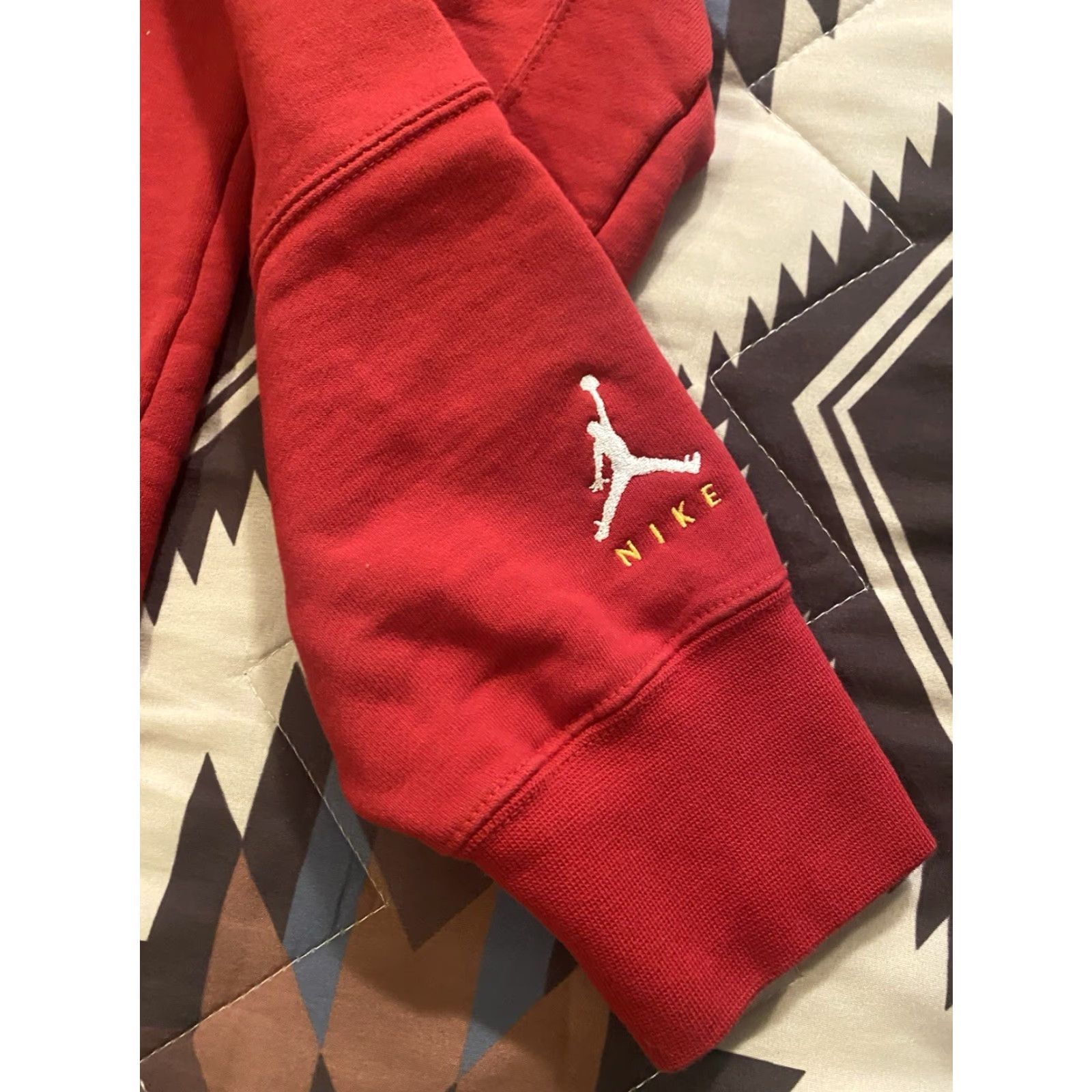 Jordan Brand Nike Air Jordan Pocketed Crewneck Pullover Sweatshirt Red Men’s M Embroidered Jump Man Crew Neck Long Sleeve Pullover Sports Basketball Size US M / EU 48-50 / 2 - 7 Thumbnail