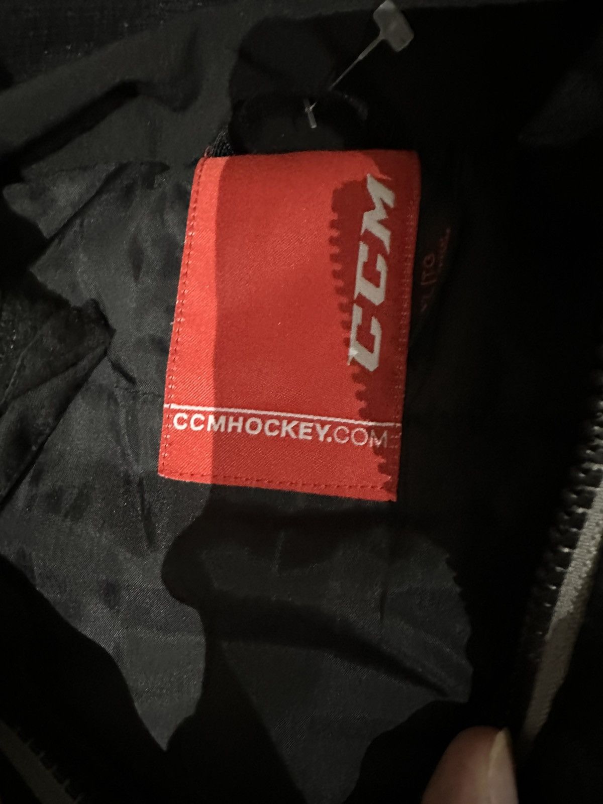 Ccm Vintage Ccm Devils Hockey Jacket size L Size US L / EU 52-54 / 3 - 3 Thumbnail