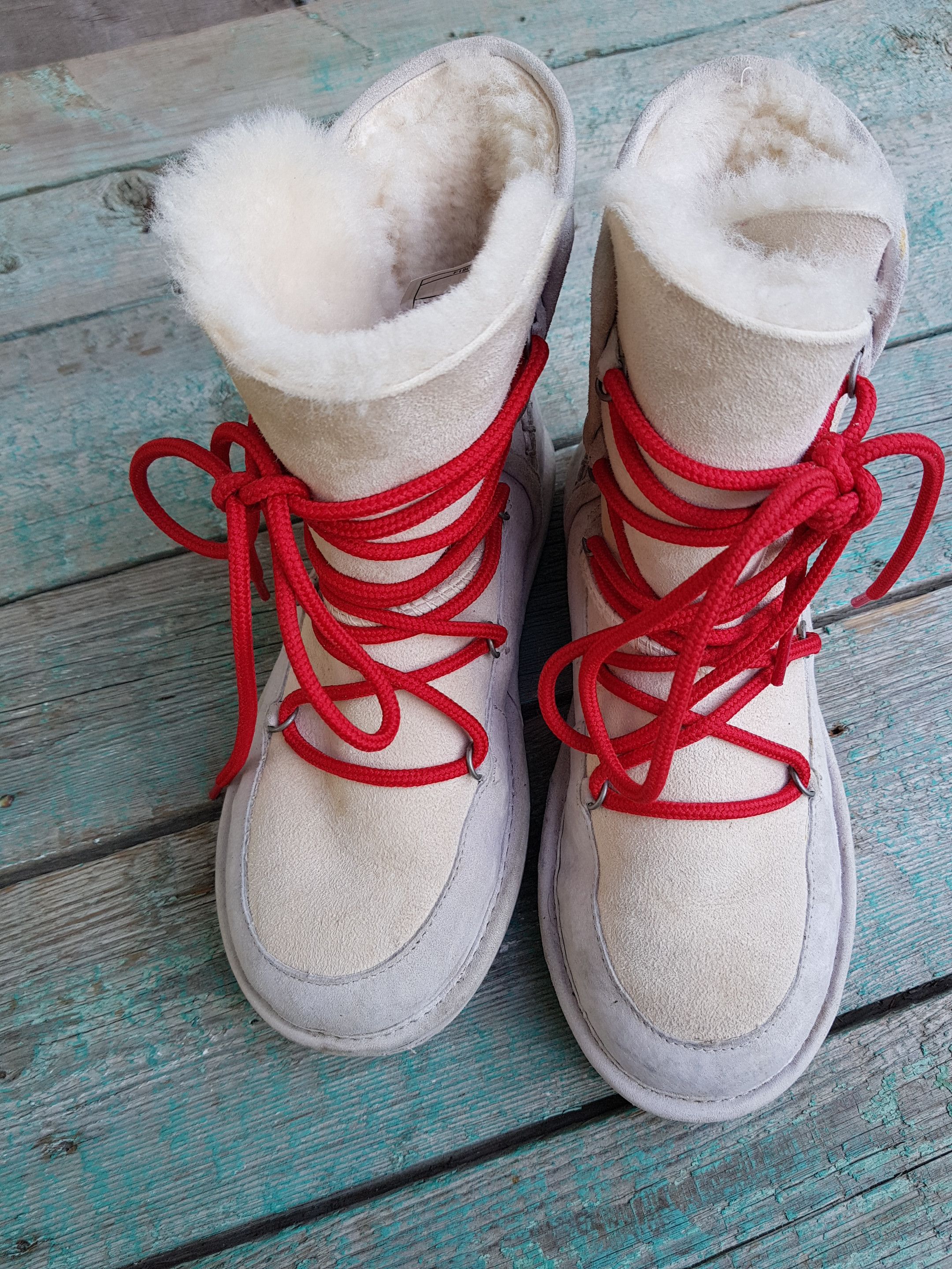 Ugg UGG Lodge Light Gray with red lace 1009317 Size US 5 / IT 35 - 4 Thumbnail