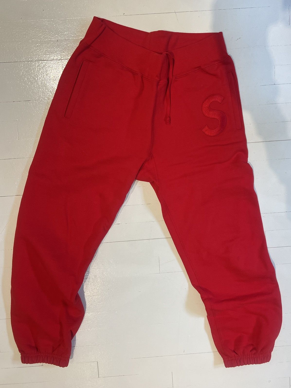 Supreme Supreme Logo Red Sweatpants Size Small Size US 28 / EU 44 - 1 Thumbnail