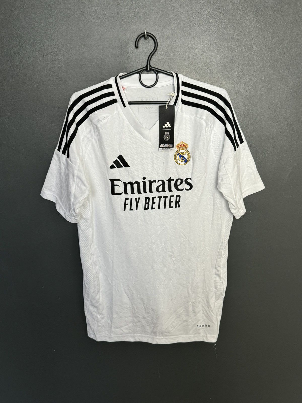 Adidas KIDS New Real Madrid 24/25 Home Vini Jr. Football Jersey Size US S / EU 44-46 / 1 - 2 Thumbnail