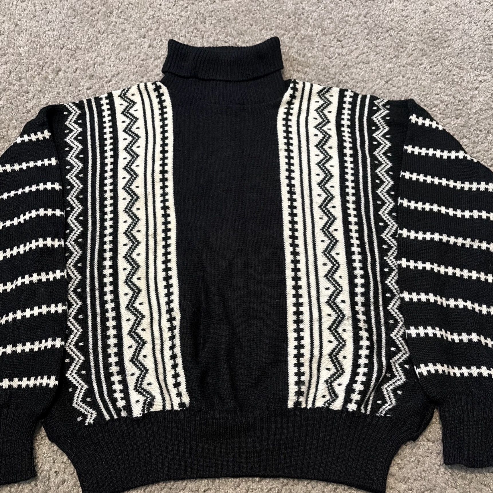 Liberty London VINTAGE Liberty Of London White Black Geometric Turtleneck Wool Blend Medium Sweater 1980s Womens Size M / US 6-8 / IT 42-44 - 3 Thumbnail