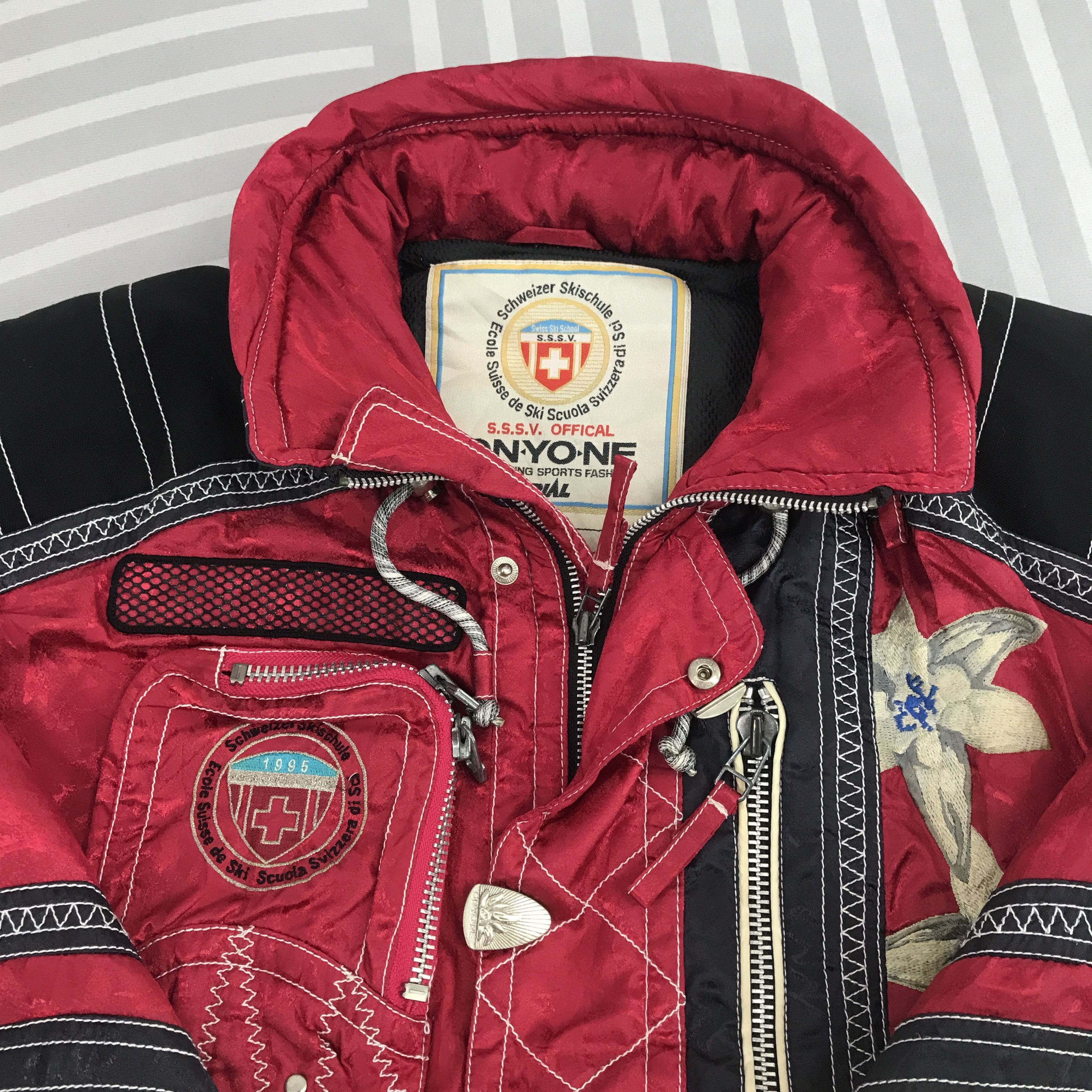 Japanese Brand × Ski-Doo × Vintage Vintage Schweizer skichule Rare Design ski Jacket Size US L / EU 52-54 / 3 - 7 Thumbnail