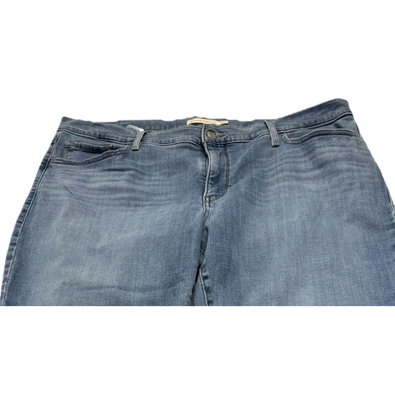 Levi's Levi’s 311 Shaping Skinny Capri Jeans Women’s 20W Light Wash Stretch Mid Rise Capri Slim Plus Size Blue Jeans Women’s Mens? Size 42" / US 20 - 3 Thumbnail