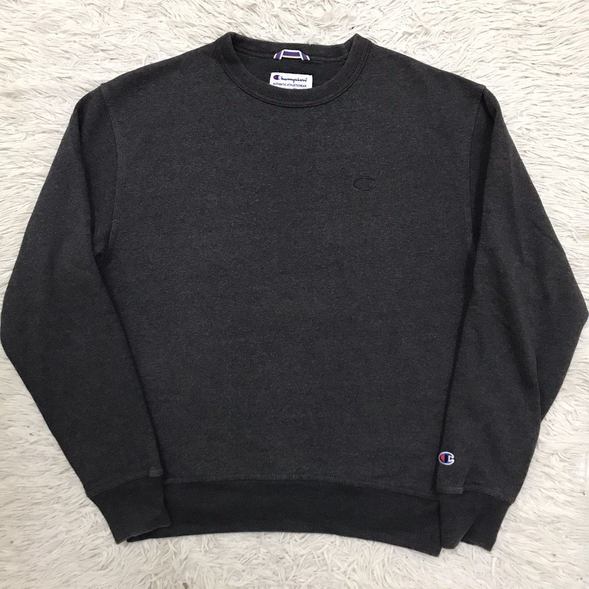 Champion CHAMPION AUTHENTIC ATHLETICWEAR SMALL LOGO SWEATSHIRT Size US M / EU 48-50 / 2 - 9 Thumbnail