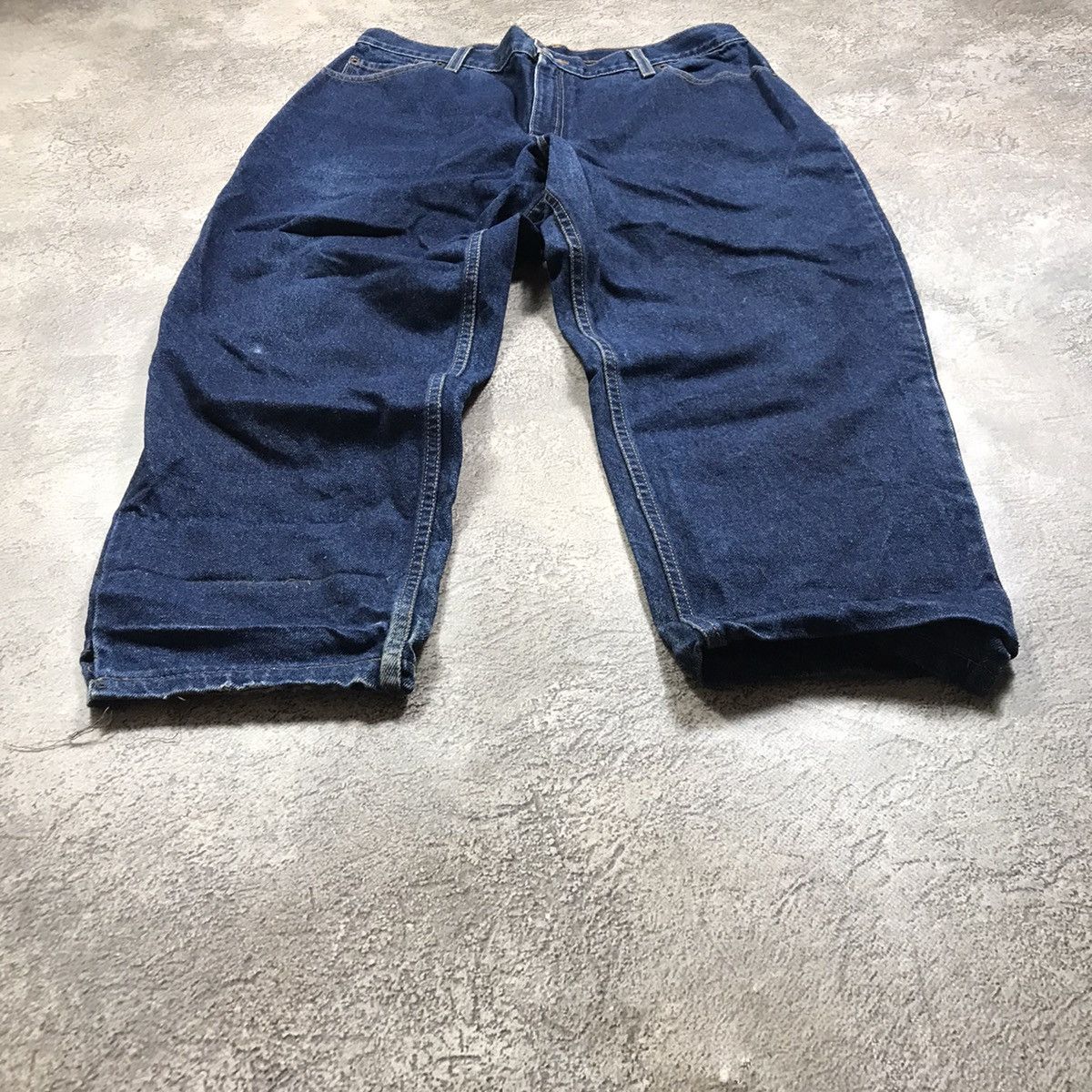 Vintage Vintage 90s Levis Baggy Jeans Faded Blue Skate Graphic 32 Size US 32 / EU 48 - 1 Thumbnail