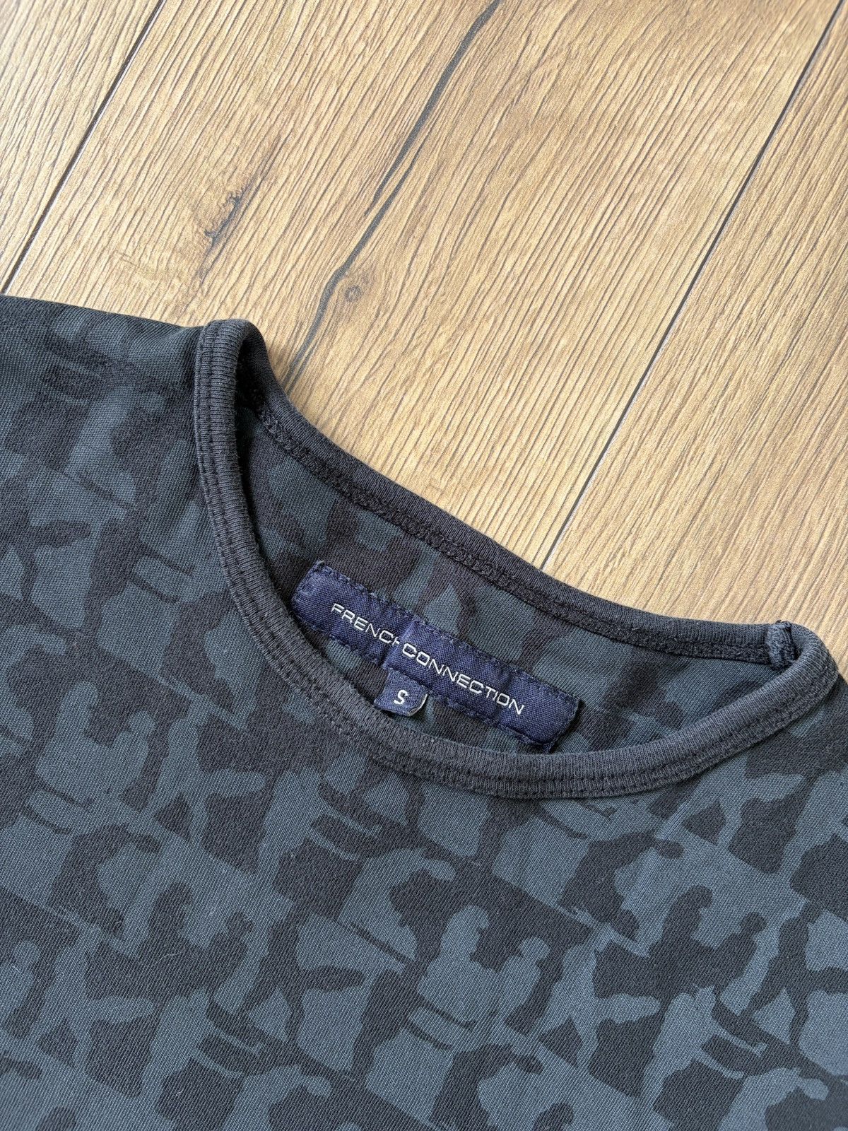 FCUK × French Connection Fcuk Fight and Fuck Sex Poses Logo T-shirt Size US S / EU 44-46 / 1 - 3 Thumbnail