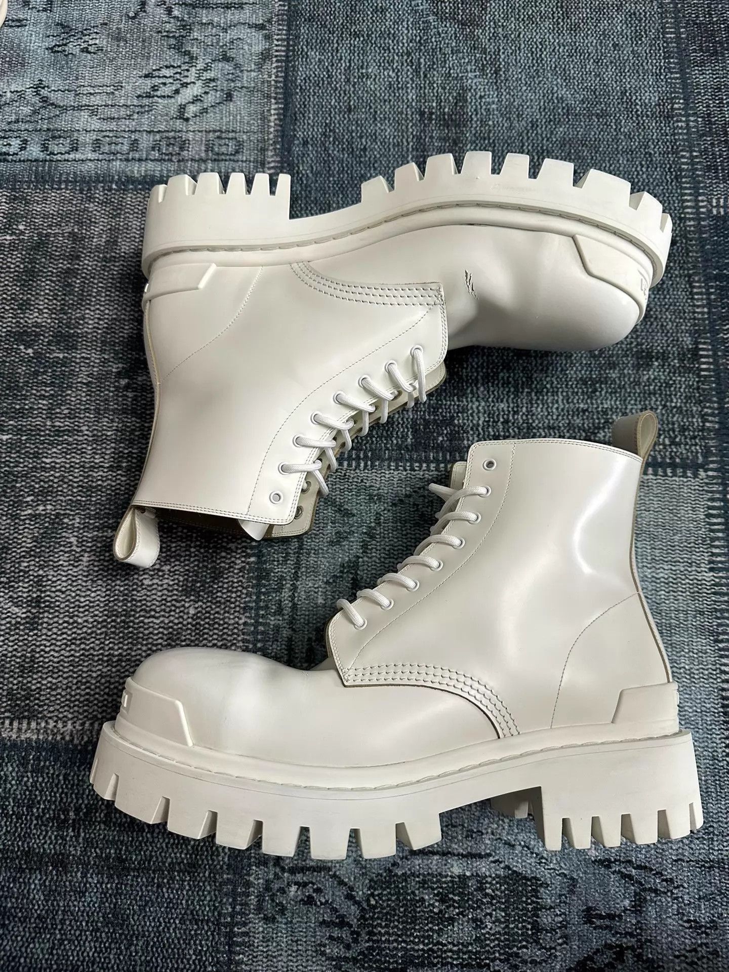 Balenciaga White Platform Lace-Up Boots Size 11 Size US 11 / EU 44 - 1 Thumbnail