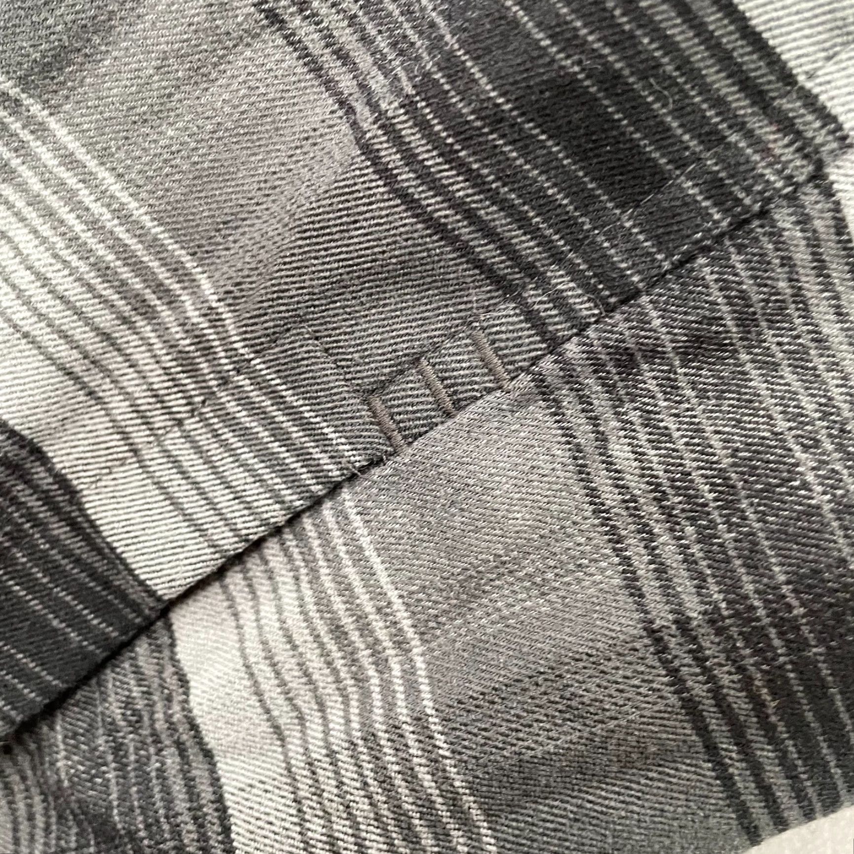 Lululemon VINTAGE Lululemon Masons Peak Flannel Shirt Adult Small Gray Plaid Button Up Men Size US S / EU 44-46 / 1 - 5 Thumbnail