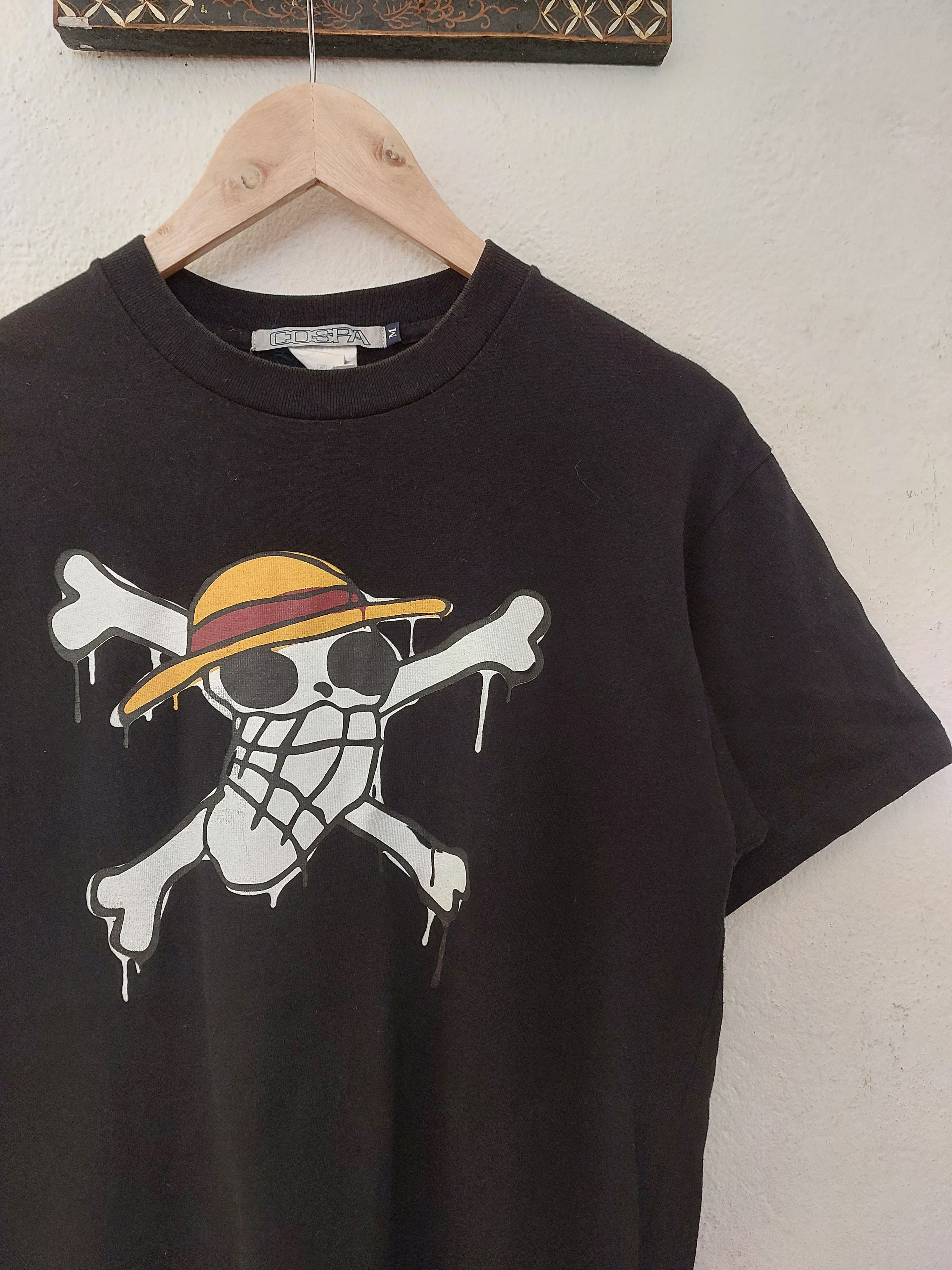 Anime VINTAGE ONE PIECE ANIME MUGIWARA FLAG T-SHIRT Size US M / EU 48-50 / 2 - 4 Thumbnail