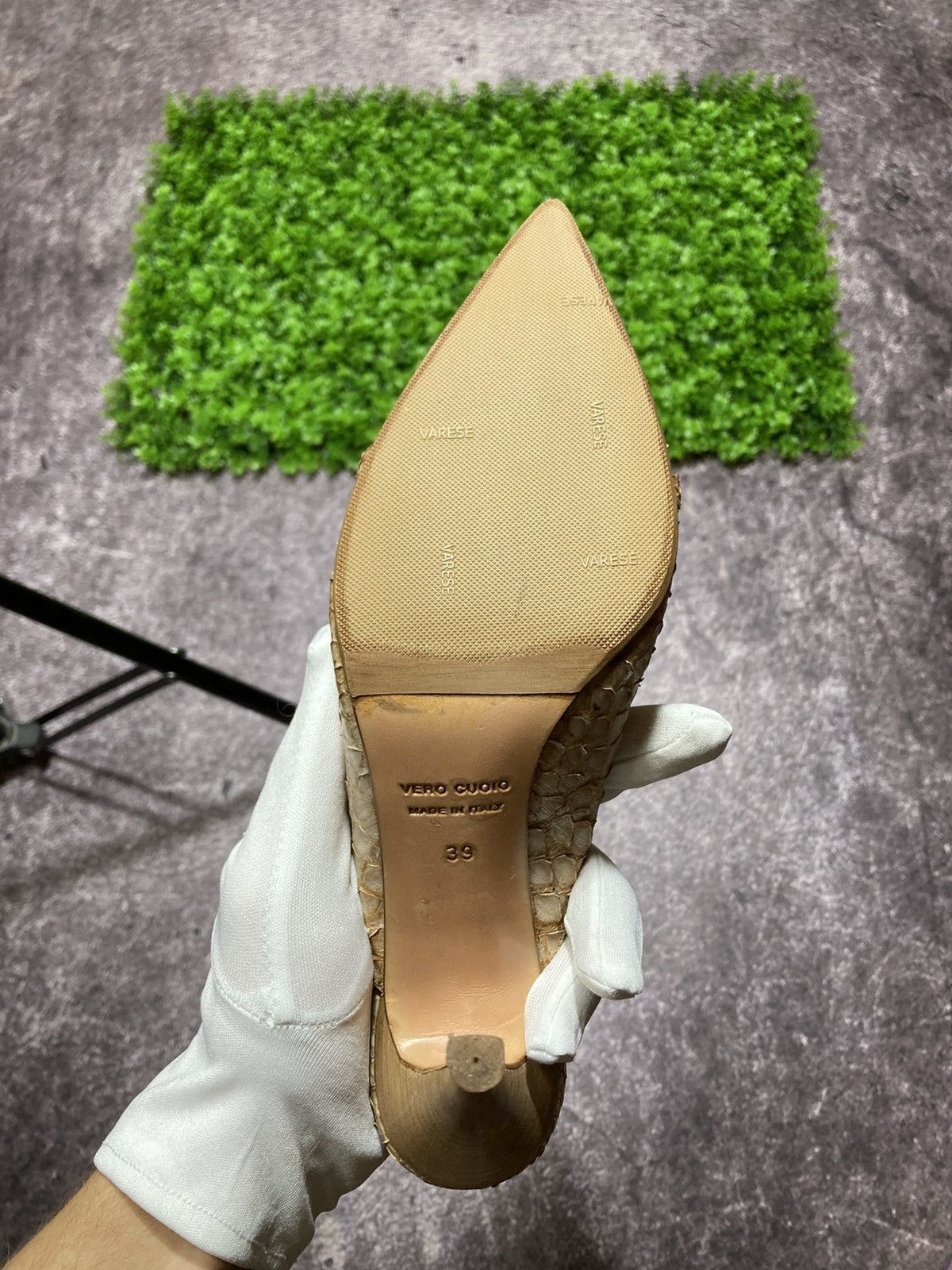 Other NANDO MUZI Mules Heels Toe Python Leather Gold Size US 9 / IT 39 - 13 Thumbnail
