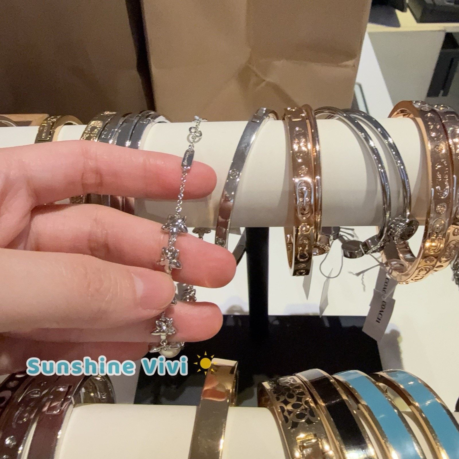 Coach NWT Coach Wildflower Chain Linear Bracelet Pearl CDS66 Size ONE SIZE - 6 Thumbnail