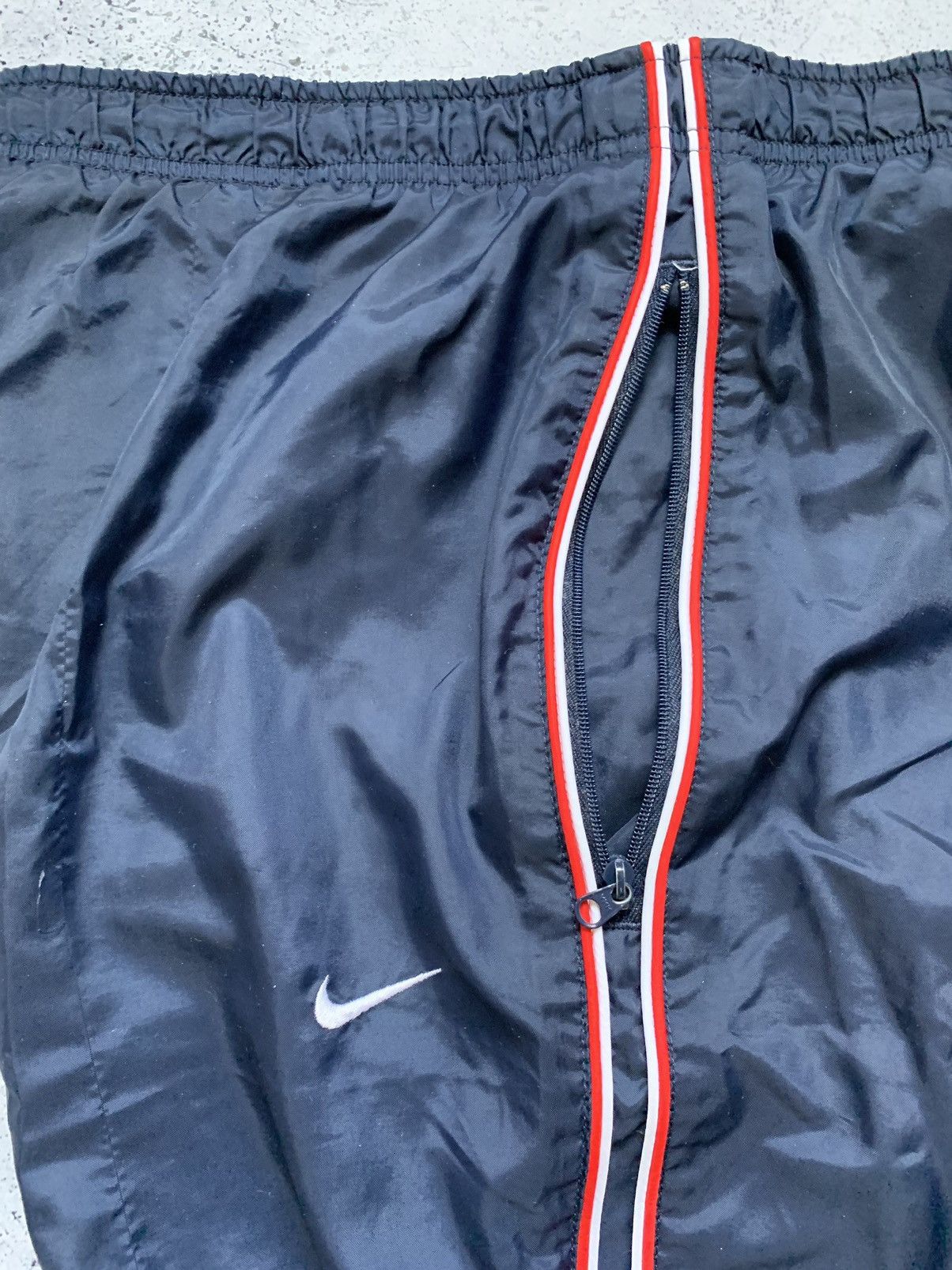 Nike Vintage Nike Nylon Track Pants Drill Double Swoosh Y2K USA Size US 36 / EU 52 - 6 Thumbnail