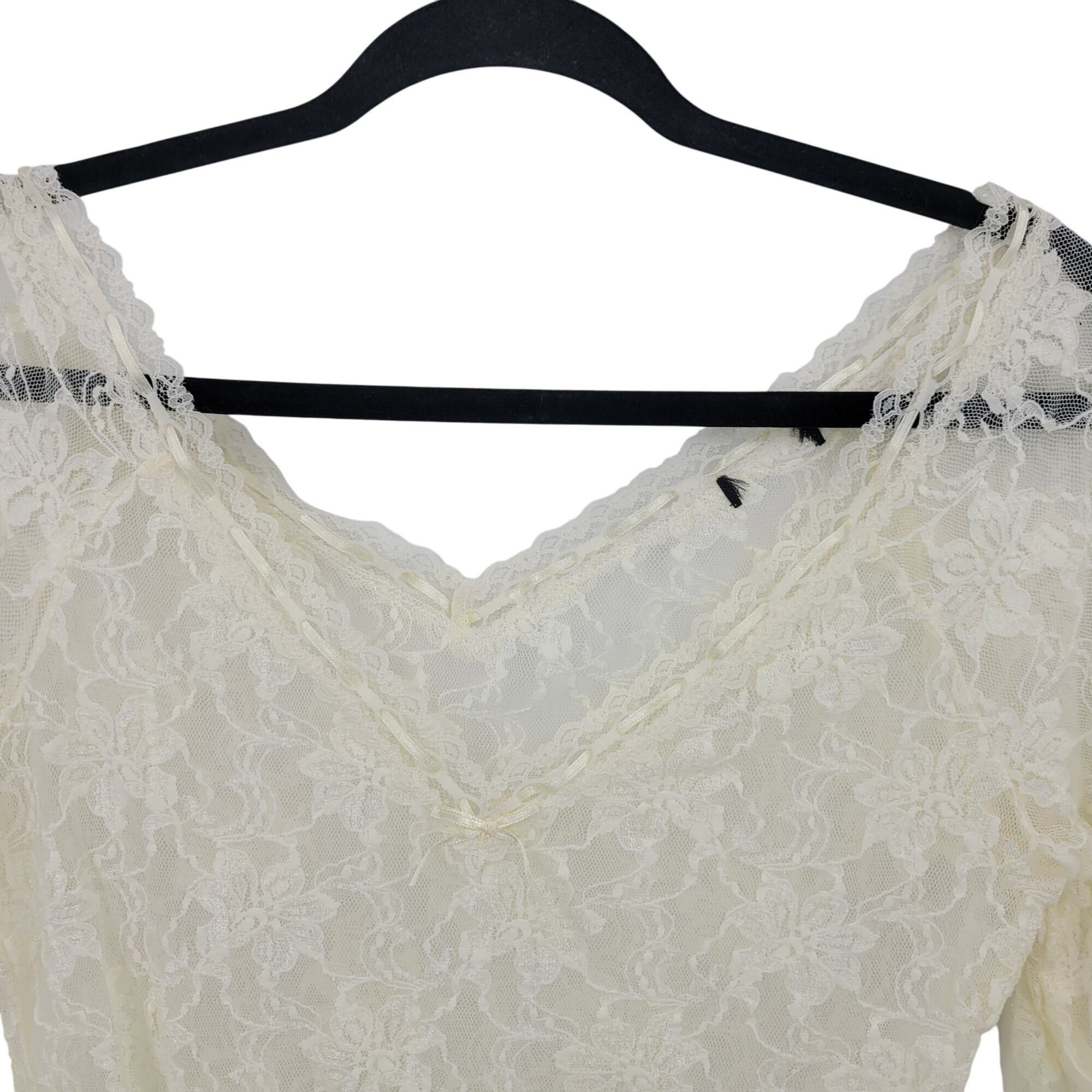 Vintage Vtg 80s Vanilla Floral Lace V-Neck Top Ribbon Trim Sheer Str Size S / US 4 / IT 40 - 2 Thumbnail