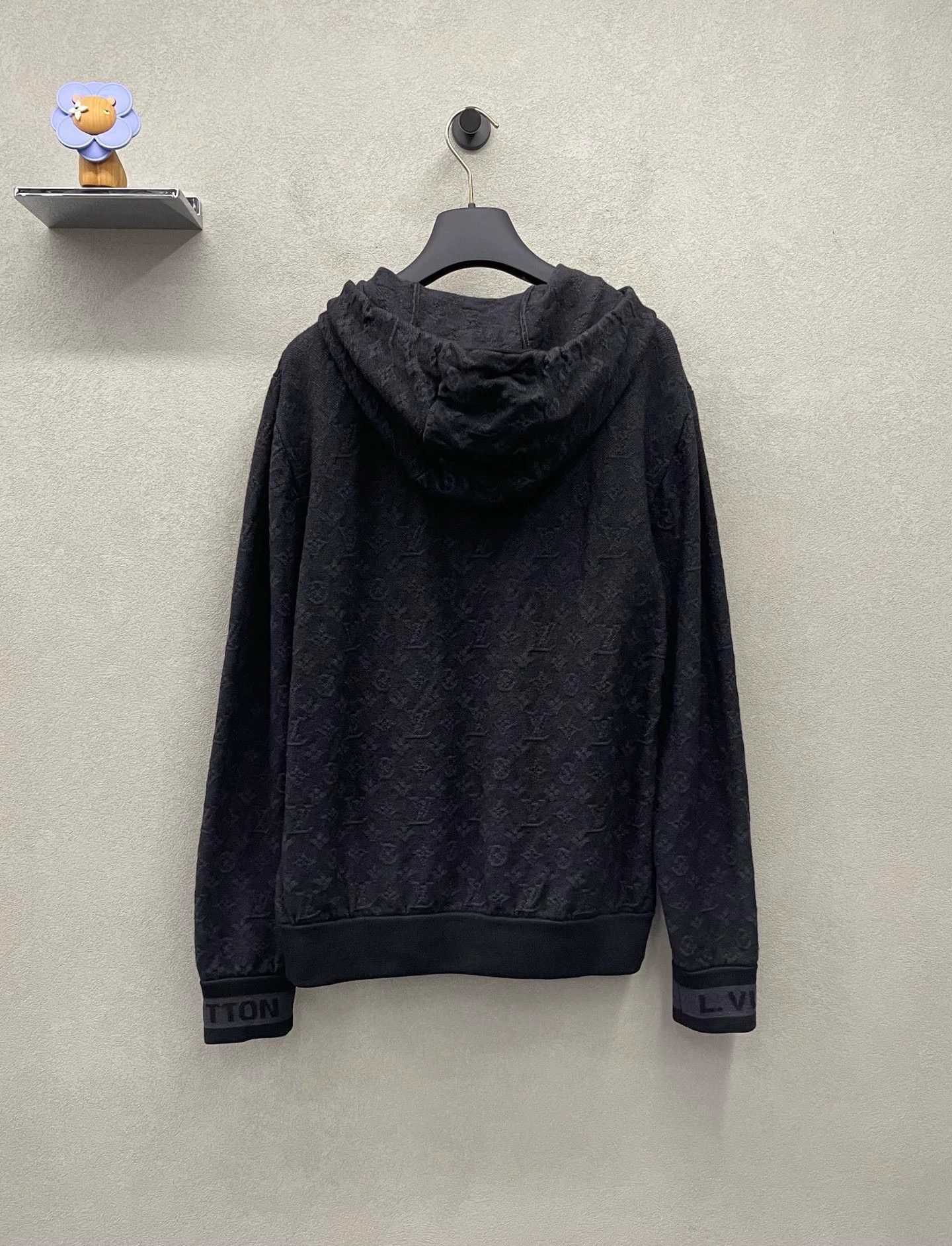 Louis Vuitton black logo print long sleeve hoodie Size US M / EU 48-50 / 2 - 2 Thumbnail