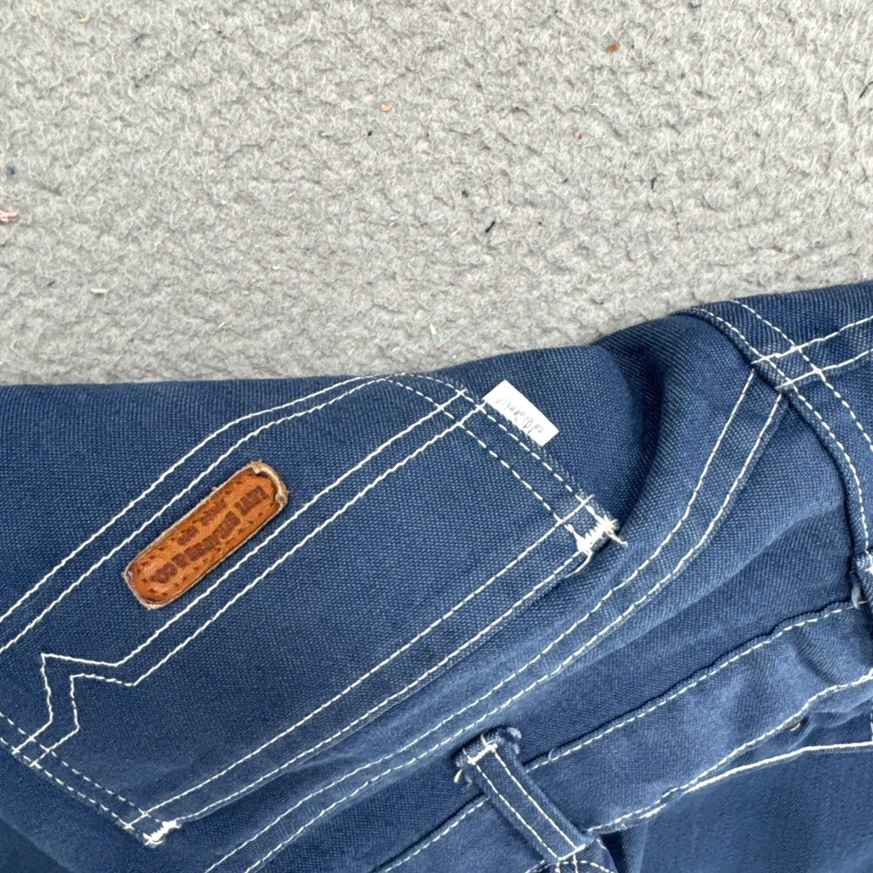 Levi's VINTAGE Levi’s Jeans For Men White Tab Medium Wash Denim Size 34x36 Blue 70s Straight Mens Size US 34 / EU 50 - 4 Thumbnail