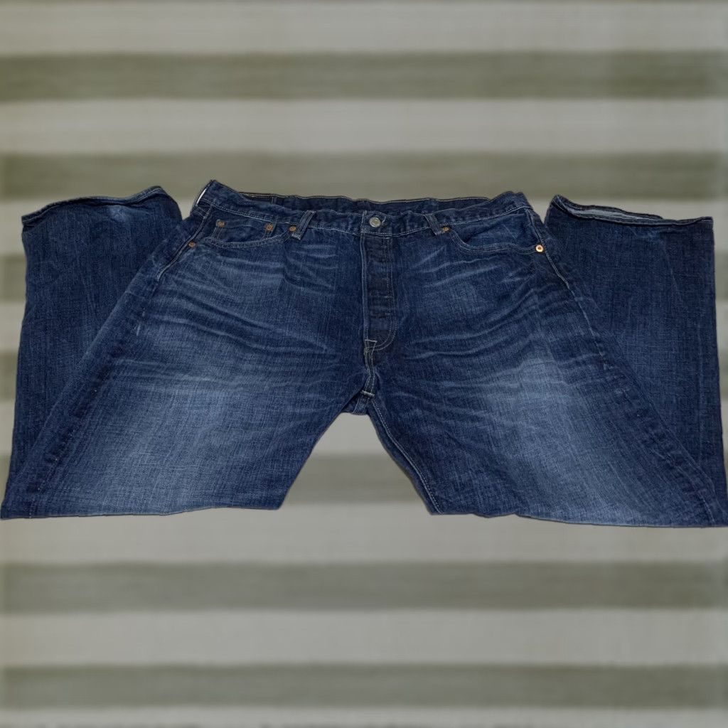Levi's VINTAGE Levi's 501 Jeans Men 40x29 Straight Blue 100% Cotton Button Fly Regular Inseam 29in Size US 40 / EU 56 - 1 Thumbnail
