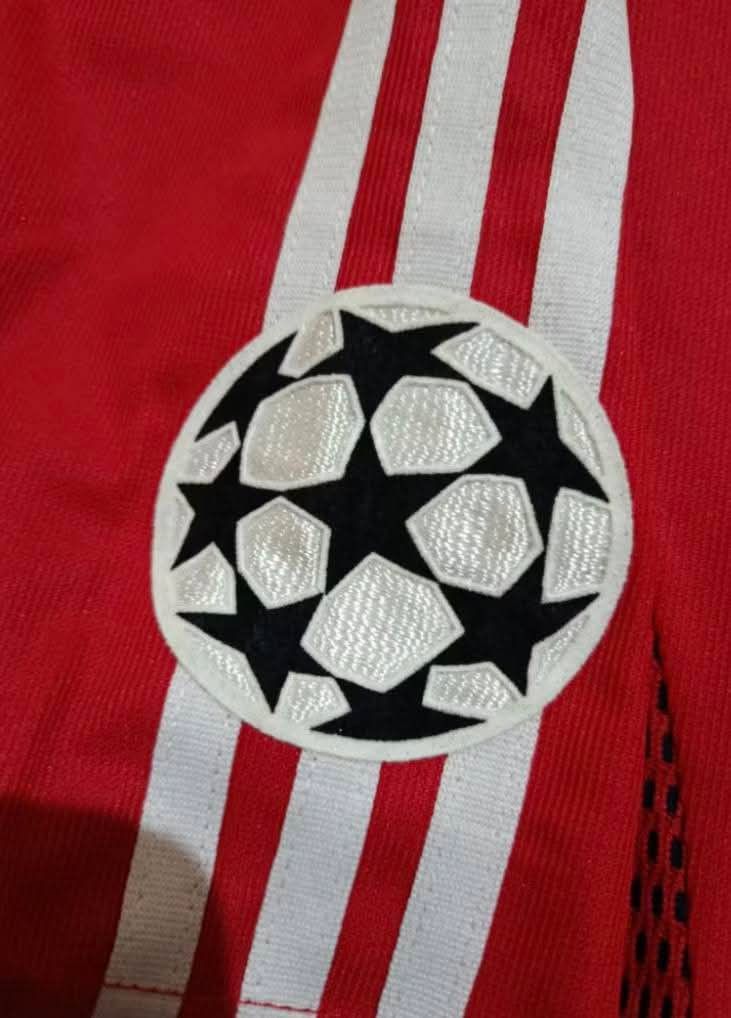 Adidas Bayern Munich Home 2002 original size L Size US L / EU 52-54 / 3 - 6 Thumbnail