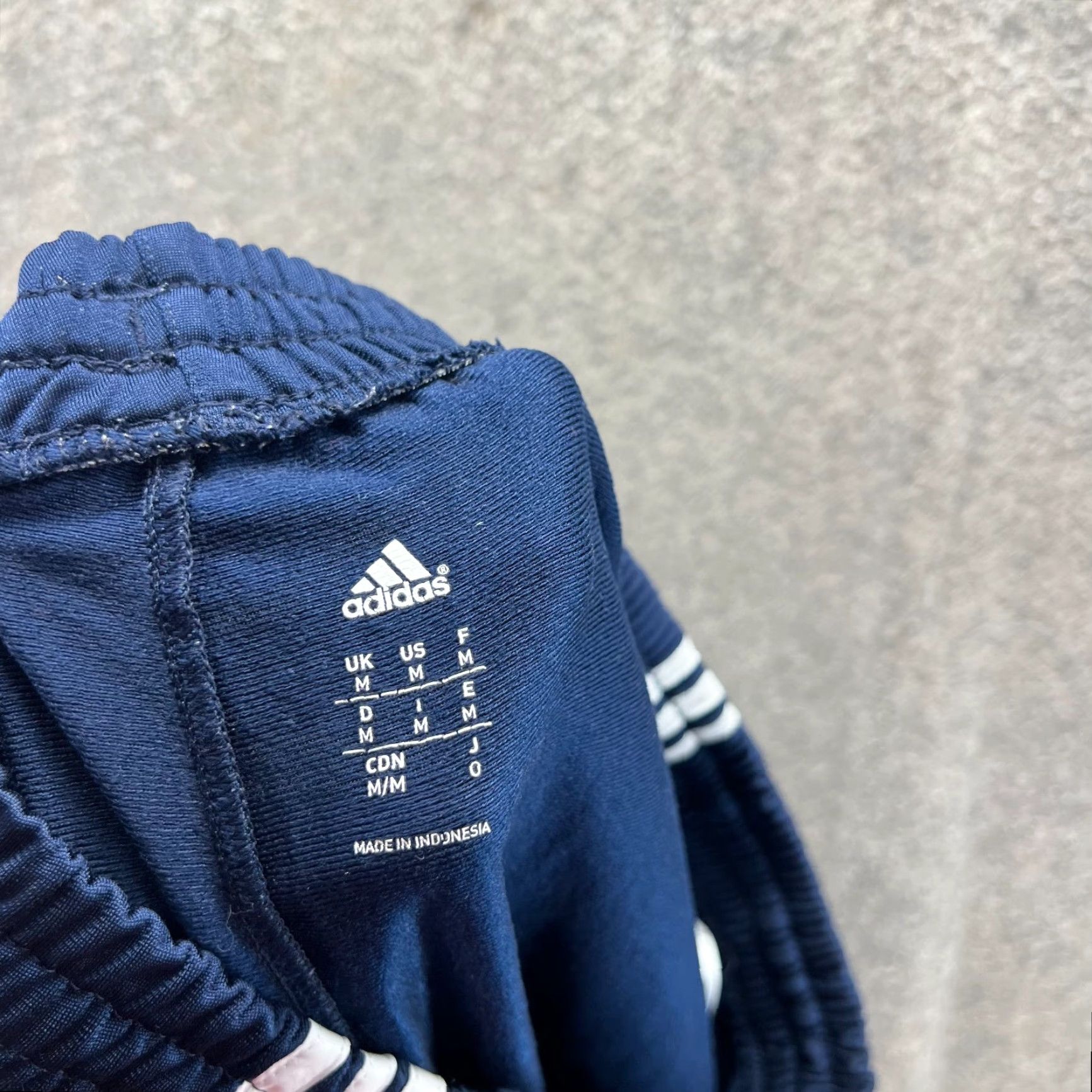 Adidas VINTAGE Adidas Pants Mens M Blue Navy Straight Gym Straight Trefoil 90s Y2k Pants Mens M Blue Navy Straight 90s Adidas Size US 31 - 6 Thumbnail