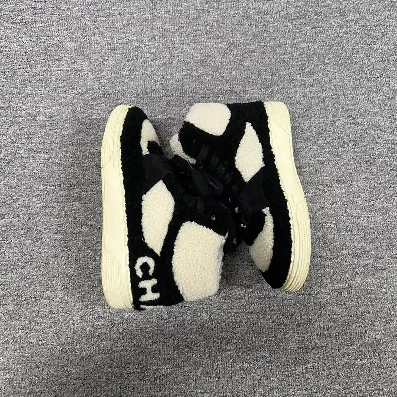 Chanel Chanel HighTop Teddy Bear Sneakers -2505 Size US 8 / IT 38 - 6 Thumbnail