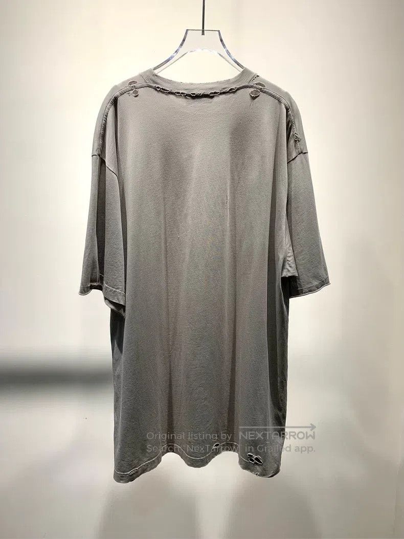 Balenciaga Balenciaga Mosaic Blurred Logo Distressed Short Sleeve T-S Size US XXS / EU 40 - 3 Thumbnail