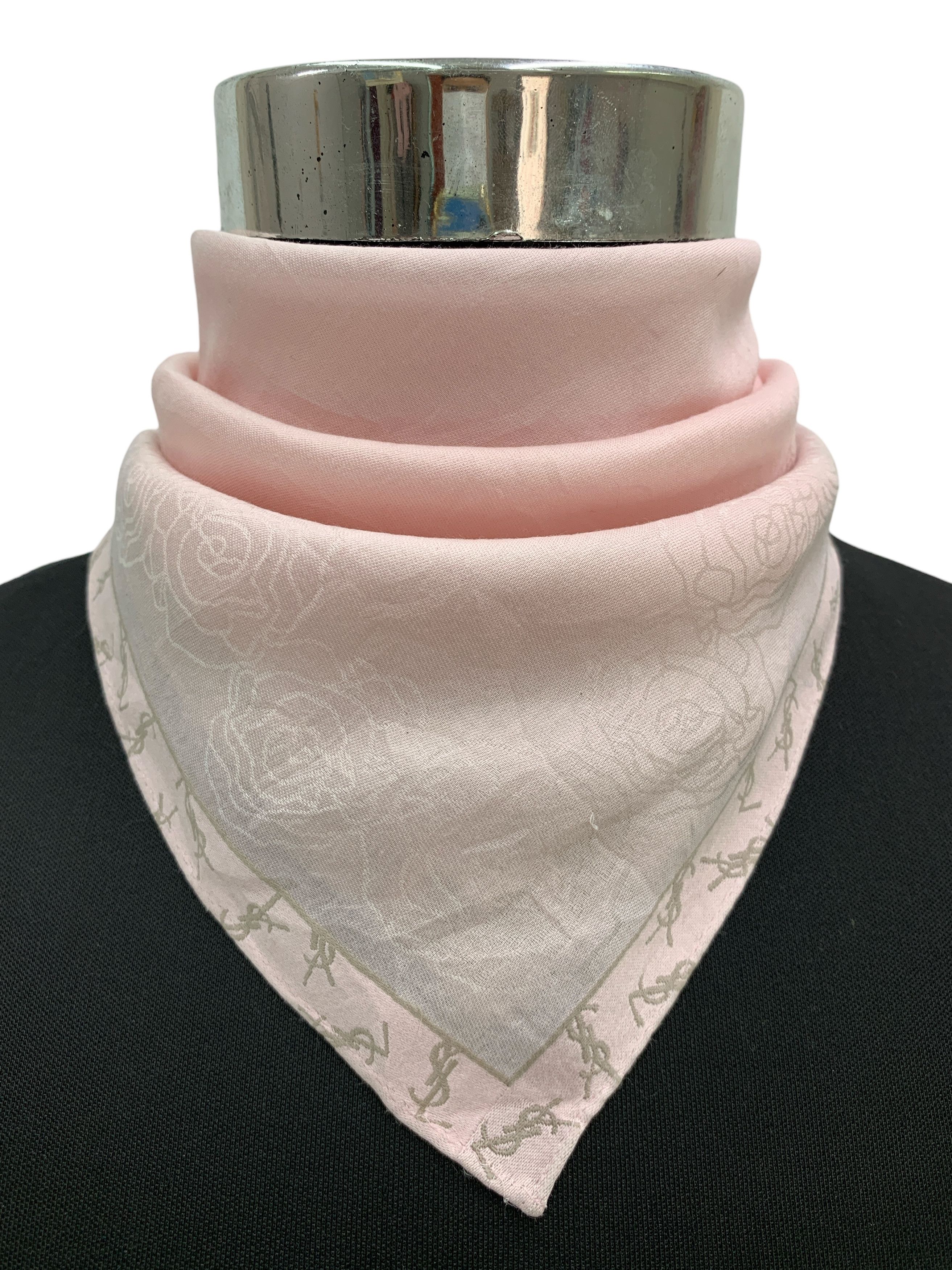 Vintage × Yves Saint Laurent Vintage Yves Saint Laurent Neckerchief/Handkerchief - HKA915 Size ONE SIZE - 1 Thumbnail