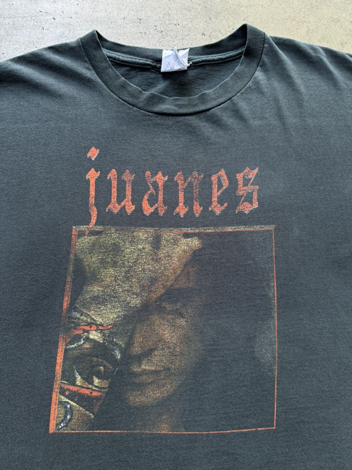 Vintage 2006 Juanes Mi Sangre Band Tee Shirt Mana Latin Nirvana Size US L / EU 52-54 / 3 - 3 Thumbnail
