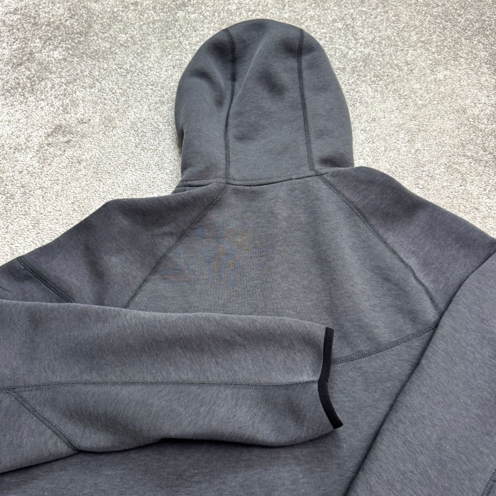 Nike Nike Tech Fleece Full Zip Hoodie Sweatshirt Mens L Gray Ancestry Logo Sports Athleisure Hoodie Mens L Gray Nike Logo 90s? Size L / US 10 / IT 46 - 3 Thumbnail