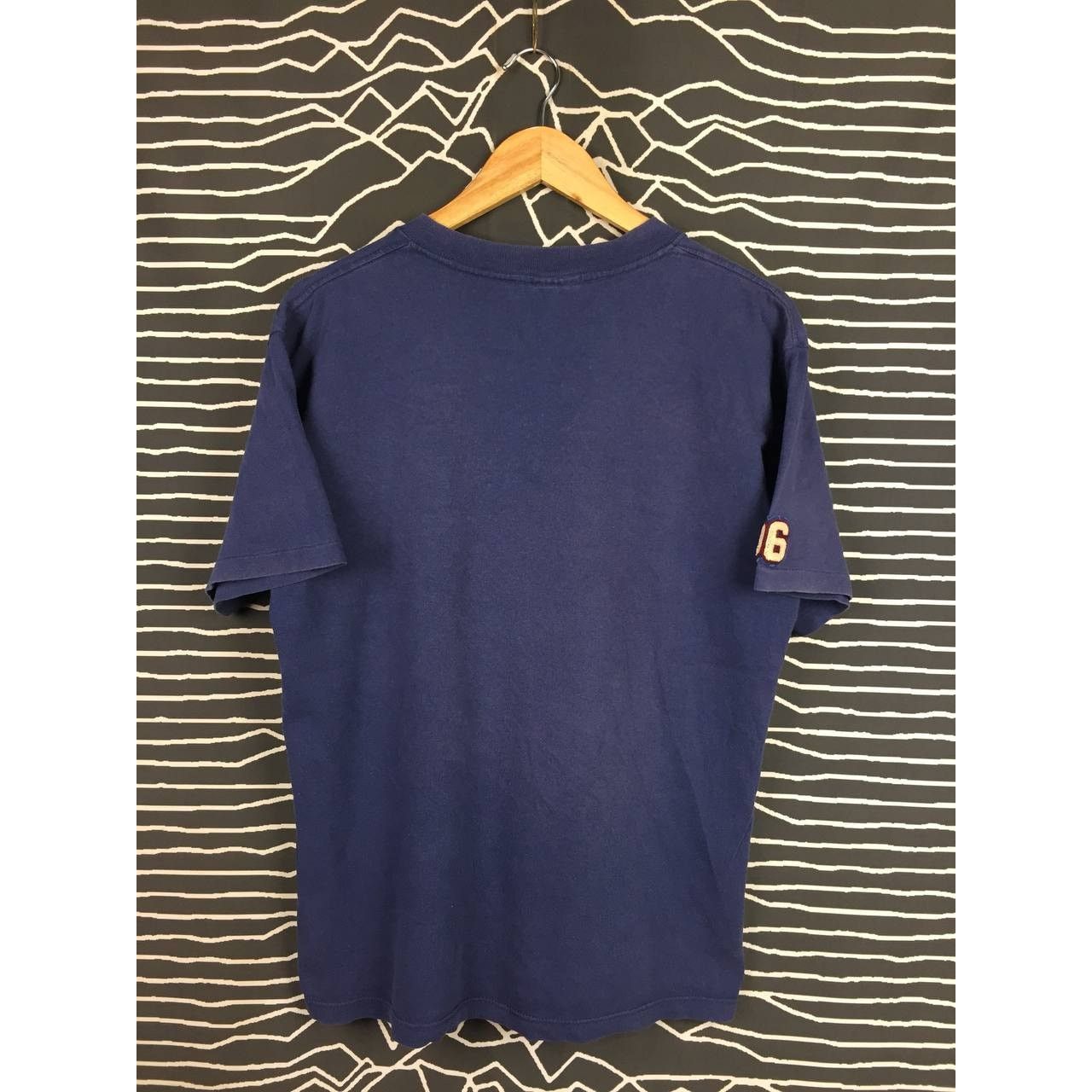 Vintage Vtg USA Star Patch T-Shirt 90s Varsity Aesthetic Tee Size US L / EU 52-54 / 3 - 8 Thumbnail