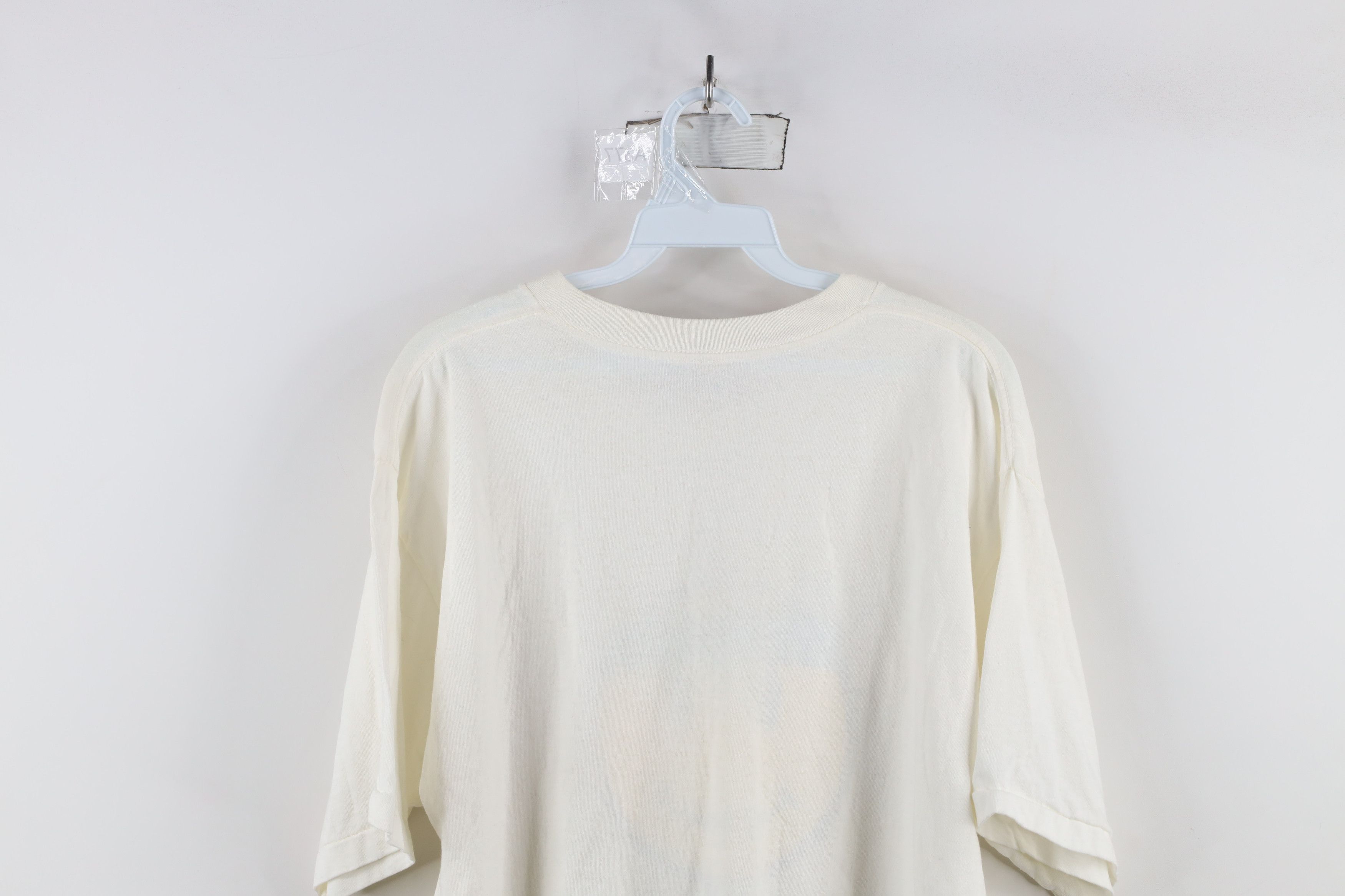Vintage Vintage 90s Streetwear Fever Smiley Face Gym T-Shirt USA Size US L / EU 52-54 / 3 - 12 Thumbnail
