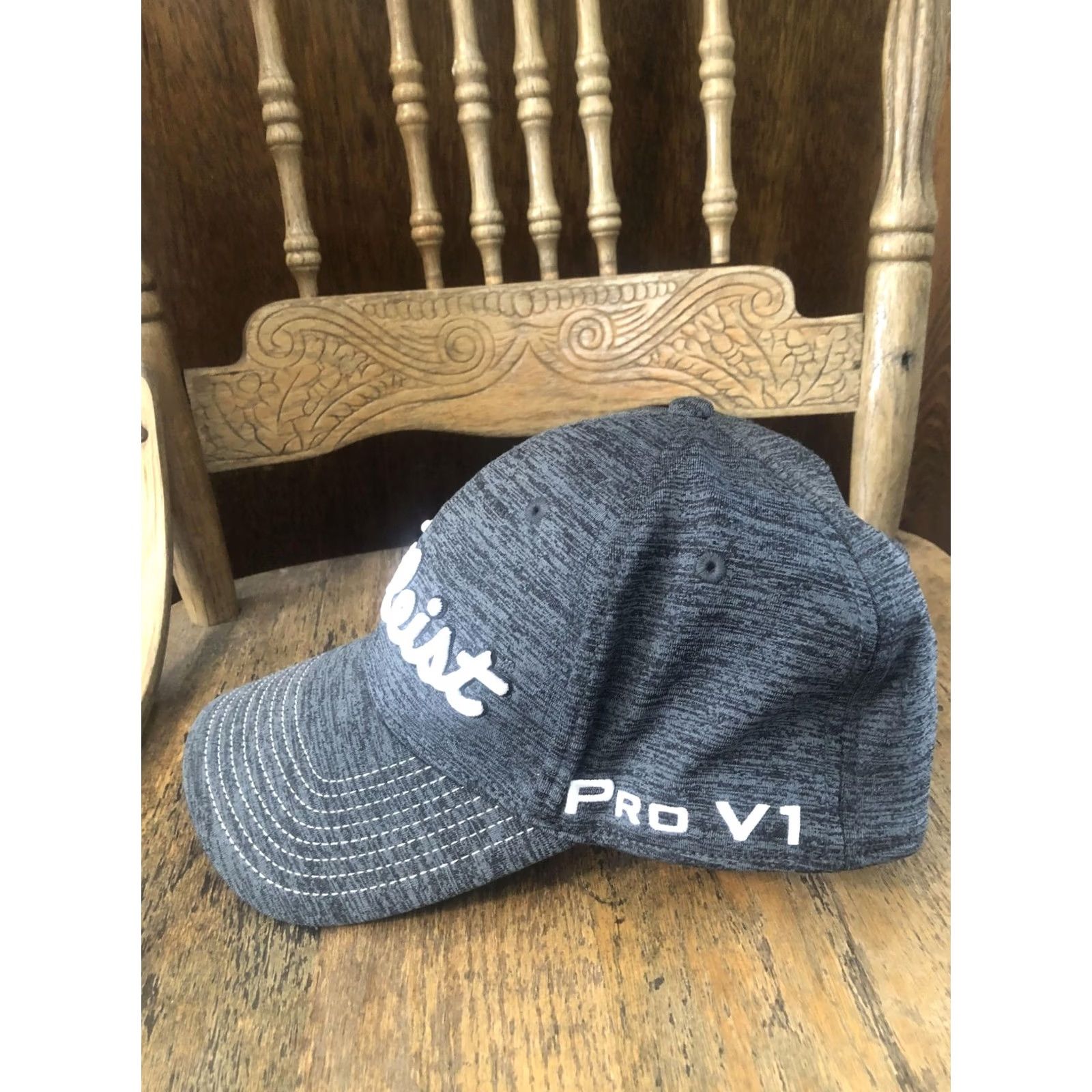 Titleist Titleist Hat Cap Fitted Mens S/M Gray Pro V1 FJ Stretch Performance Golf Hat Cap Mens S/M Gray Titleist FJ Pro V1 Embroidered Cap Size ONE SIZE - 3 Thumbnail