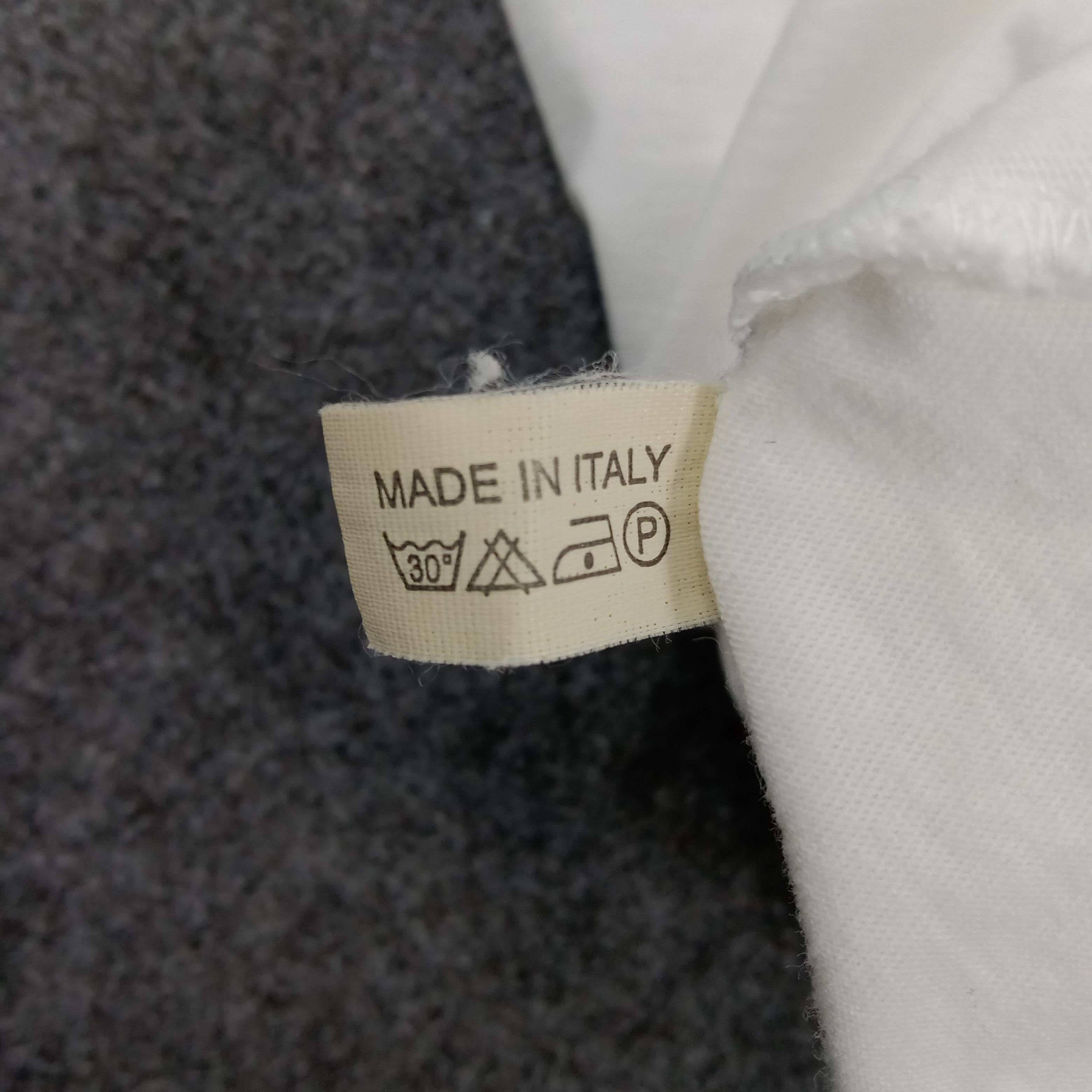 Fendi × Vintage Fendi Italian Brand Logo Tshirt Size US L / EU 52-54 / 3 - 6 Thumbnail